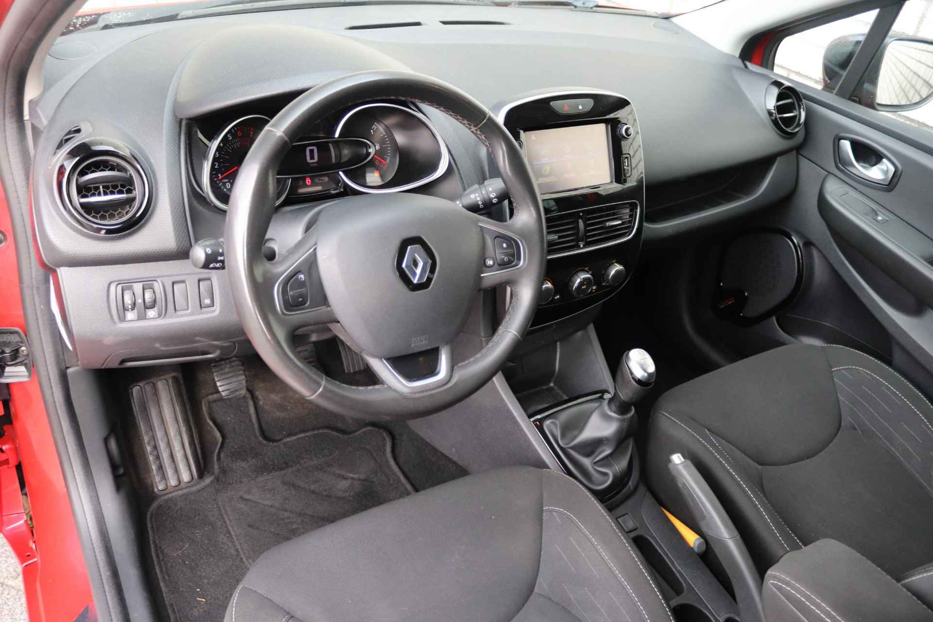 Renault Clio 0.9 TCe 90 Limited | Parkeersensoren achter | Navigatie | LM velgen | DAB+ | El. ramen V+A | - 7/33