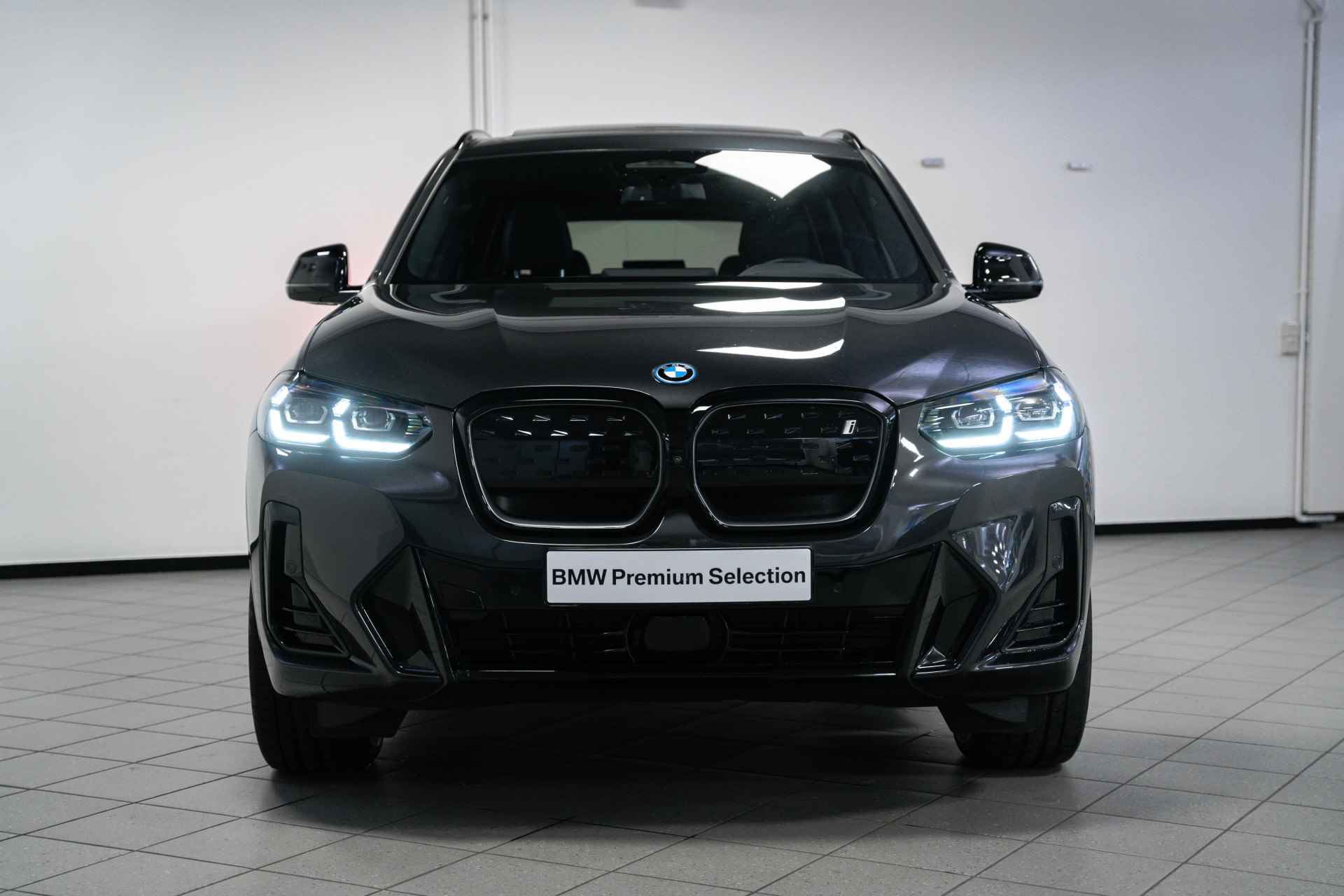 BMW iX3 High Executive M Sportpakket Shadow Line - 8/35