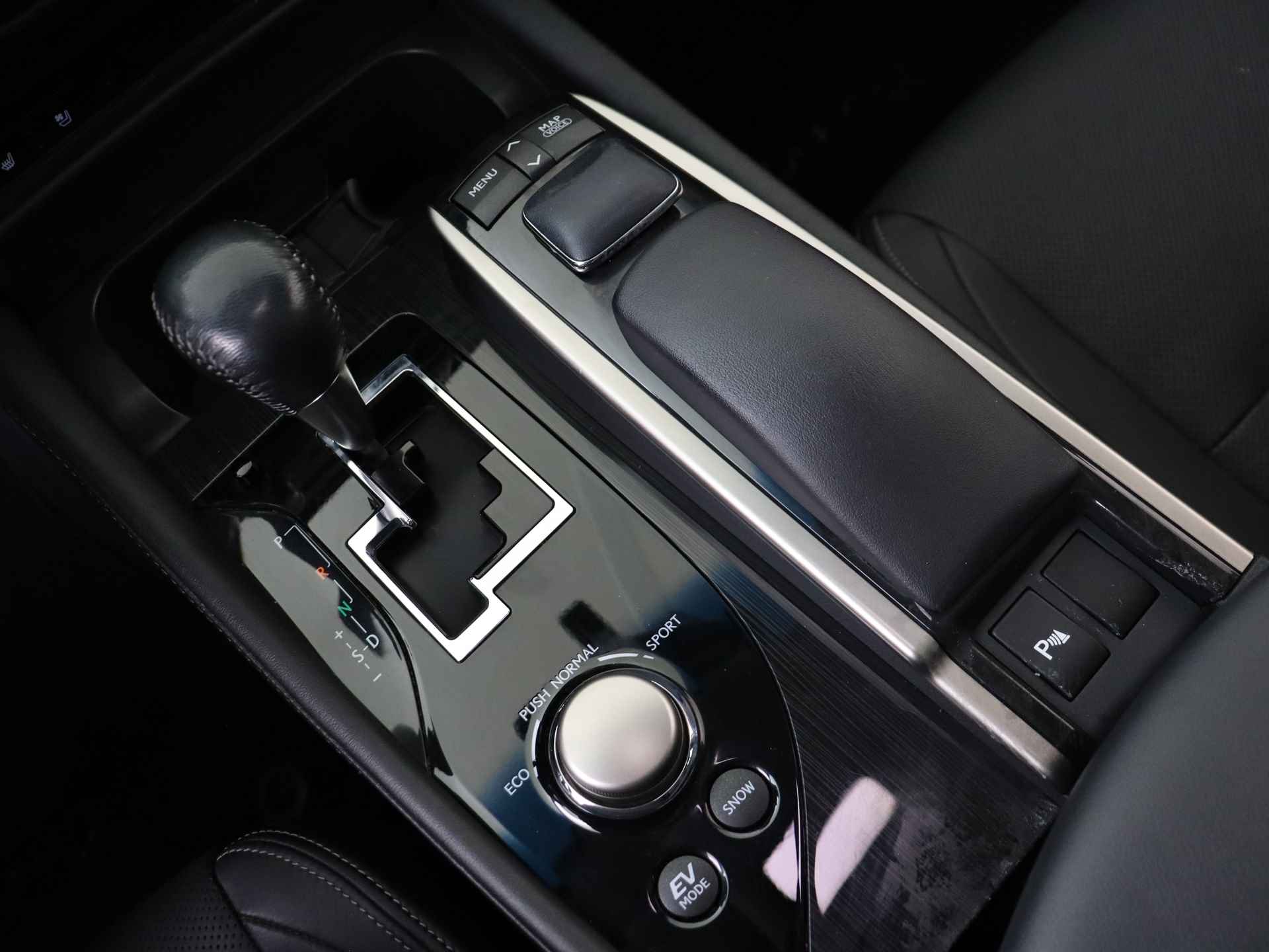 Lexus GS 450h Luxury Line | Memory Seat | Mark Levinson | Sunroof | Stoelverwarming/-Verkoeling | - 31/47