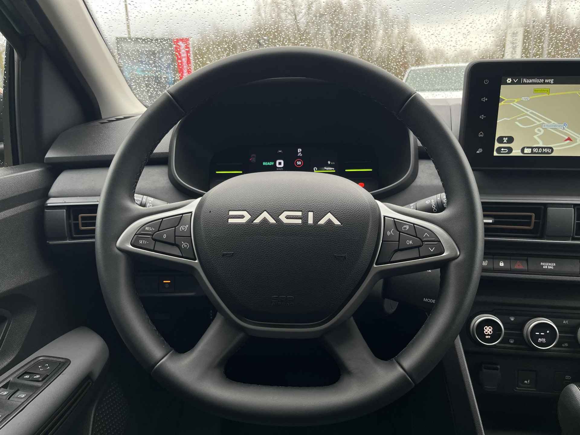 Dacia Jogger 1.6 Hybrid 140 Extreme 7p. 7-persoons | Apple carplay/android auto | Lichtmetalen velgen | Cruise control | Climate control | Elektr. verwarmbare stoelen - 12/28