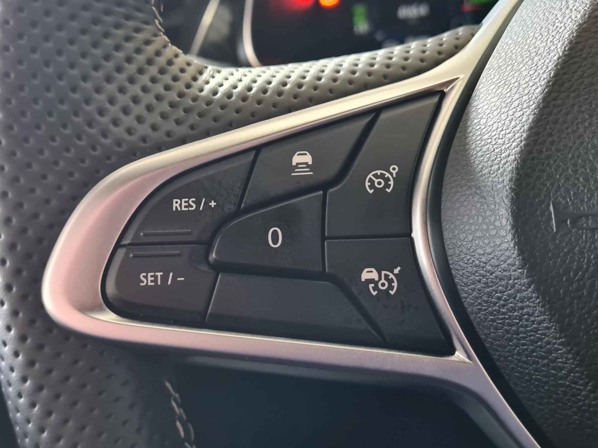 Renault Arkana 1.6 E-Tech hybrid 145 E-Tech engineered AUTOMAAT | NAVIGATIE | ADAPTIEVE CRUISE CONTROL | ACHTERUITRIJCAMERA EN VEEL MEER OPTIES! - 16/29