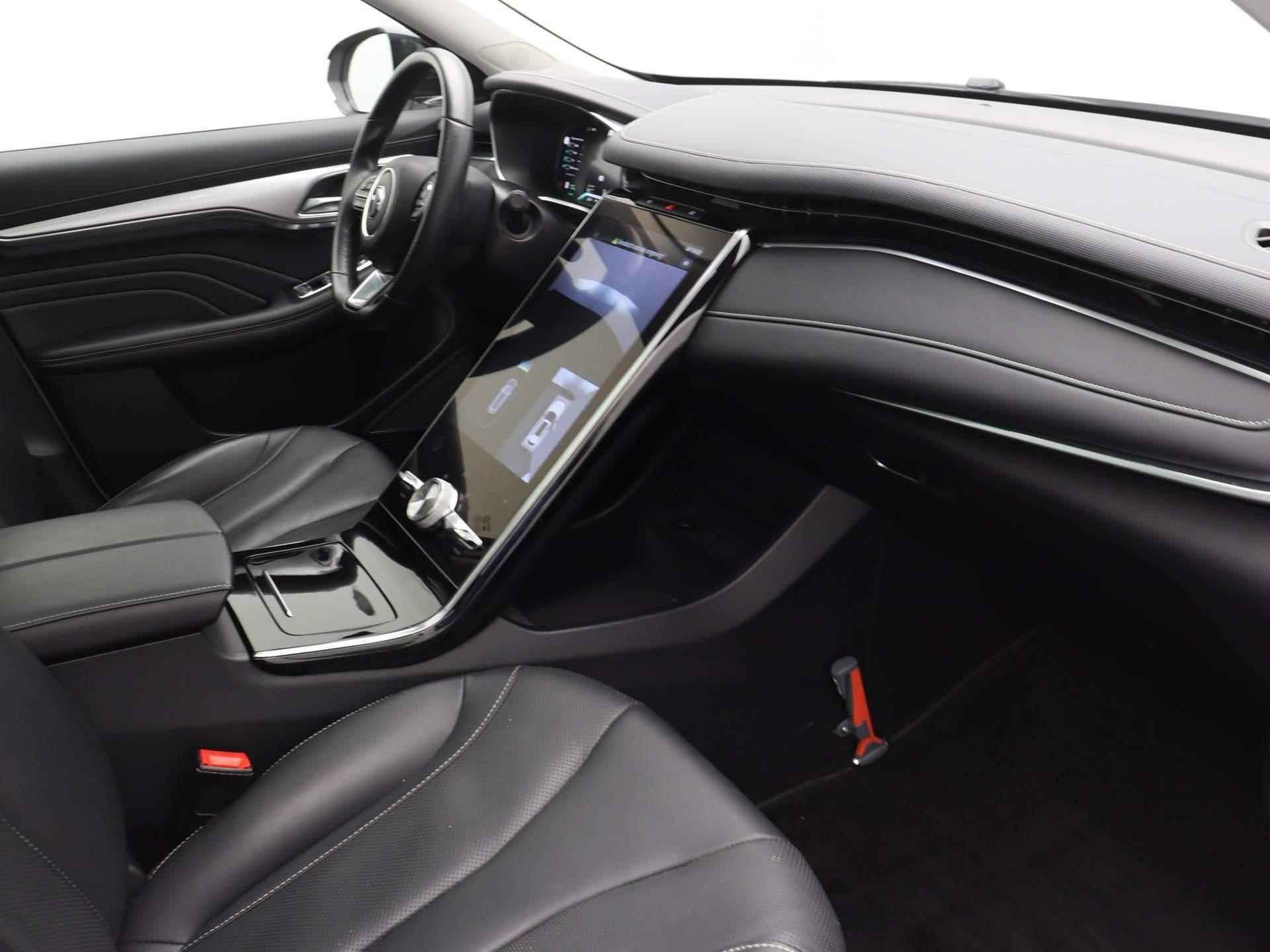 MG Marvel R Luxury 70 kWh Navigatie | Panoramadak | Leder | 360 camera - 23/25