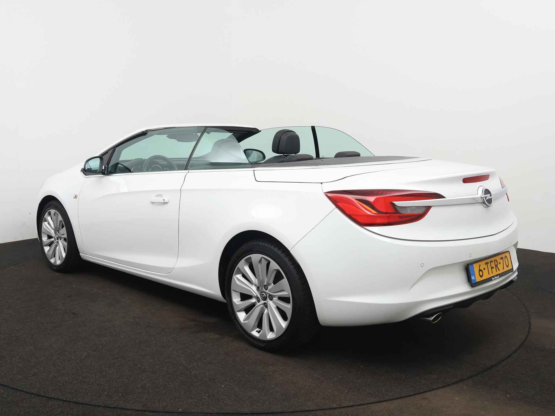 Opel Cascada 1.4 Turbo ecoFLEX Cosmo | 140pk | Navigatie | 19" Lichtmetalen Velgen | Lederen bekleding | 89.000km! | - 7/25