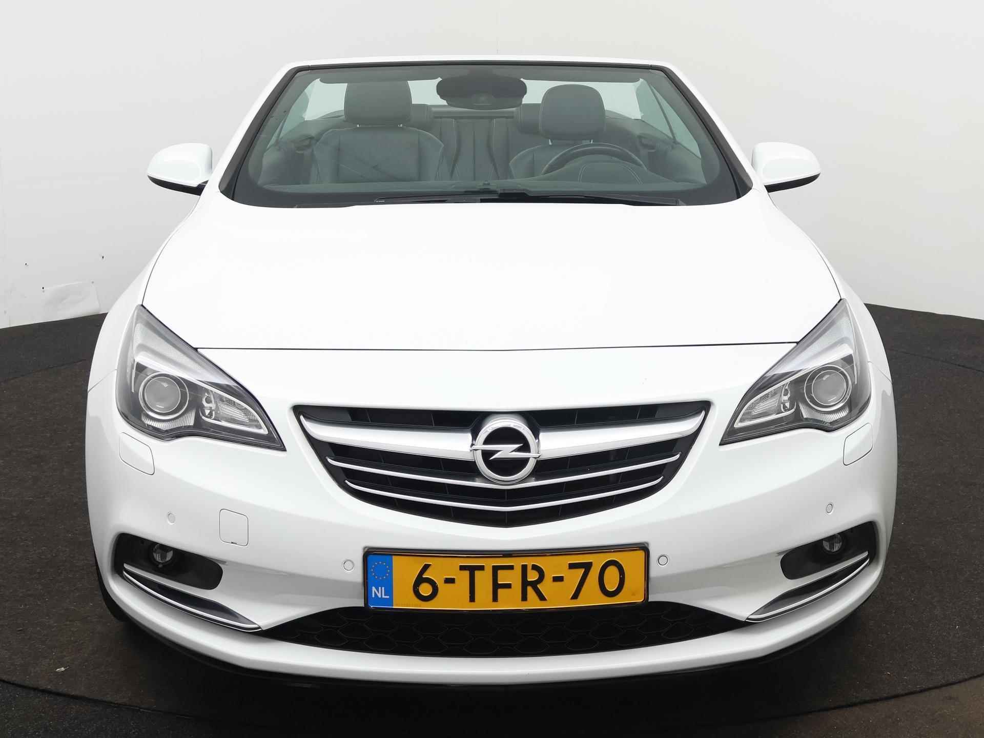 Opel Cascada 1.4 Turbo ecoFLEX Cosmo | 140pk | Navigatie | 19" Lichtmetalen Velgen | Lederen bekleding | 89.000km! | - 9/25