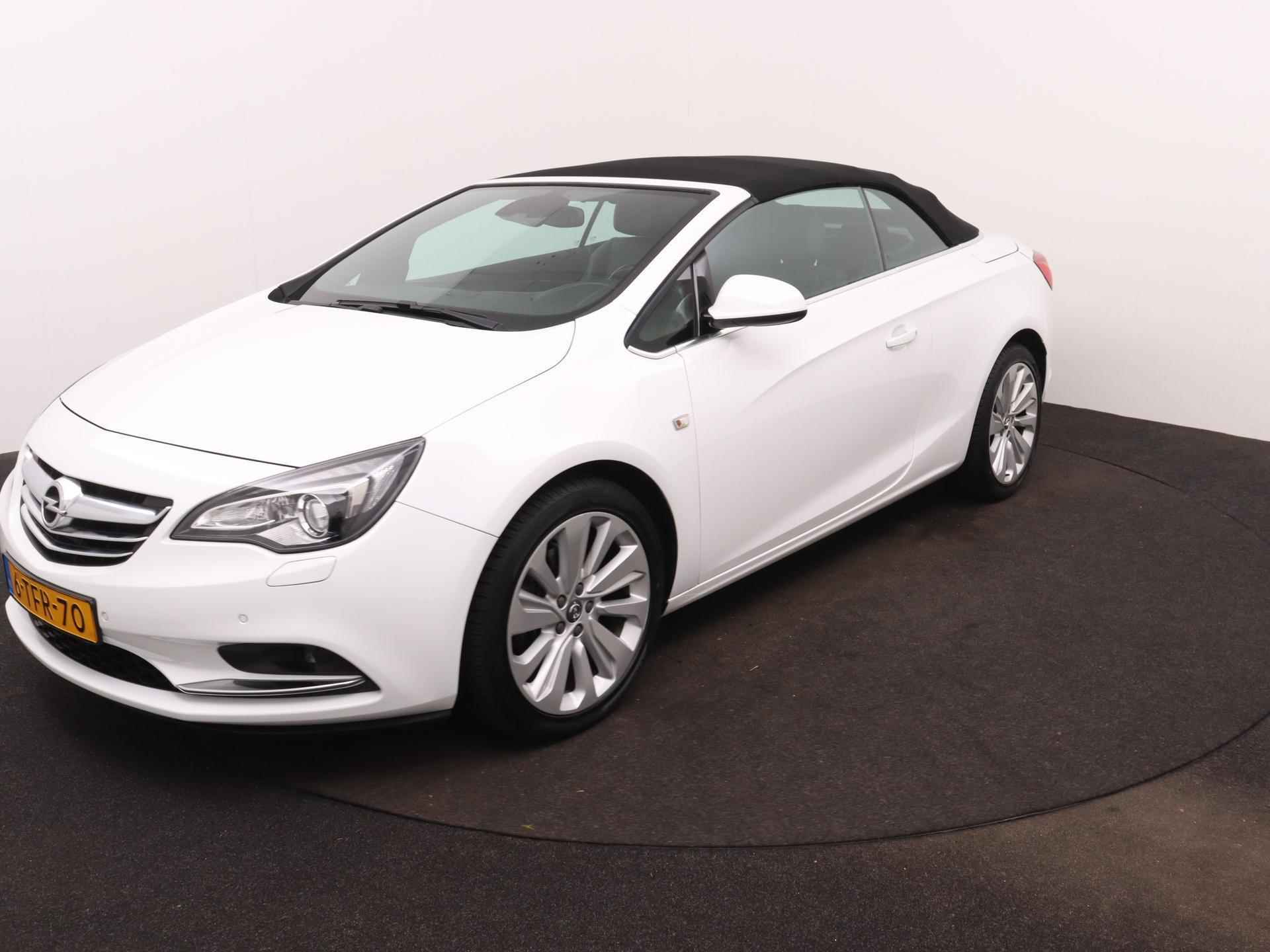 Opel Cascada 1.4 Turbo ecoFLEX Cosmo | 140pk | Navigatie | 19" Lichtmetalen Velgen | Lederen bekleding | 89.000km! | - 22/25