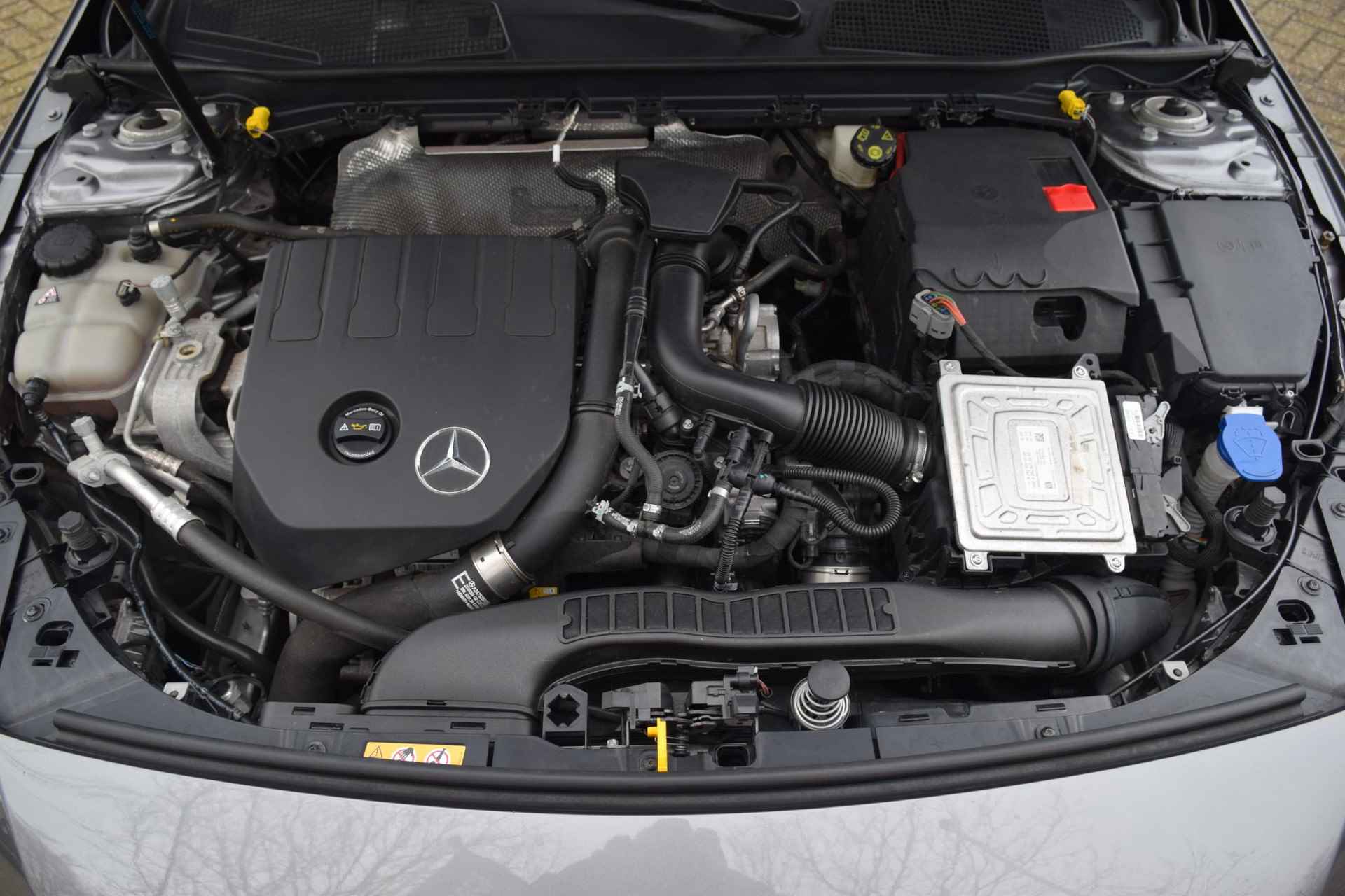 Mercedes-Benz A-klasse 200 AMG Premium Plus 163PK Widescreen/Cam/Sfeer/Th - 48/52