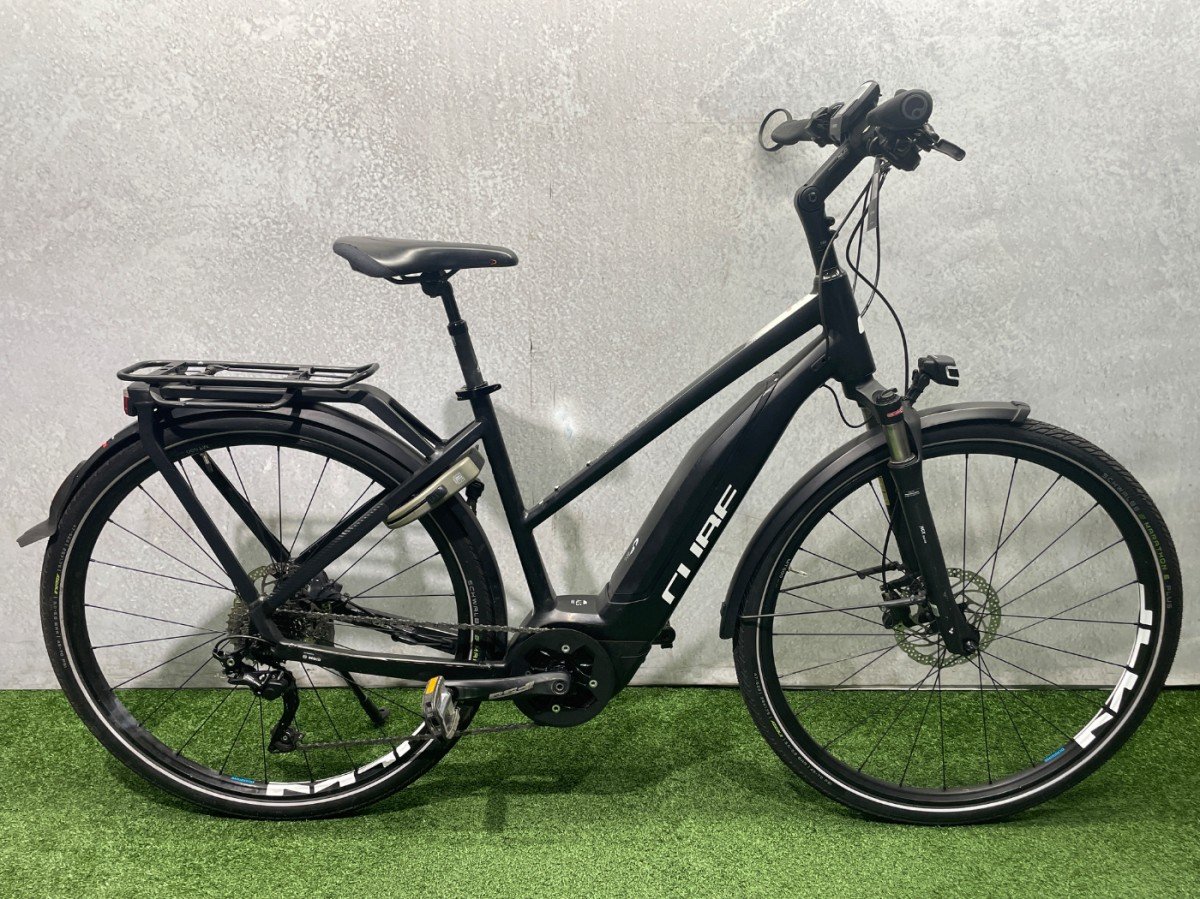 Cube Hybrid Touring Pro Bosch 500Wh. Mixed Zwart 50cm