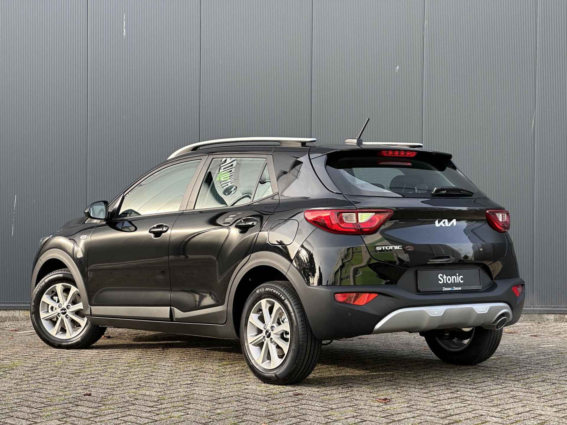 Kia Stonic 1.0 T-GDi MHEV DynamicLine | *Niet op voorraad* | €2.000,- actiekorting | Camera | Airco | Parkeersensoren achter | Apple Carplay | Android Auto - 4/28