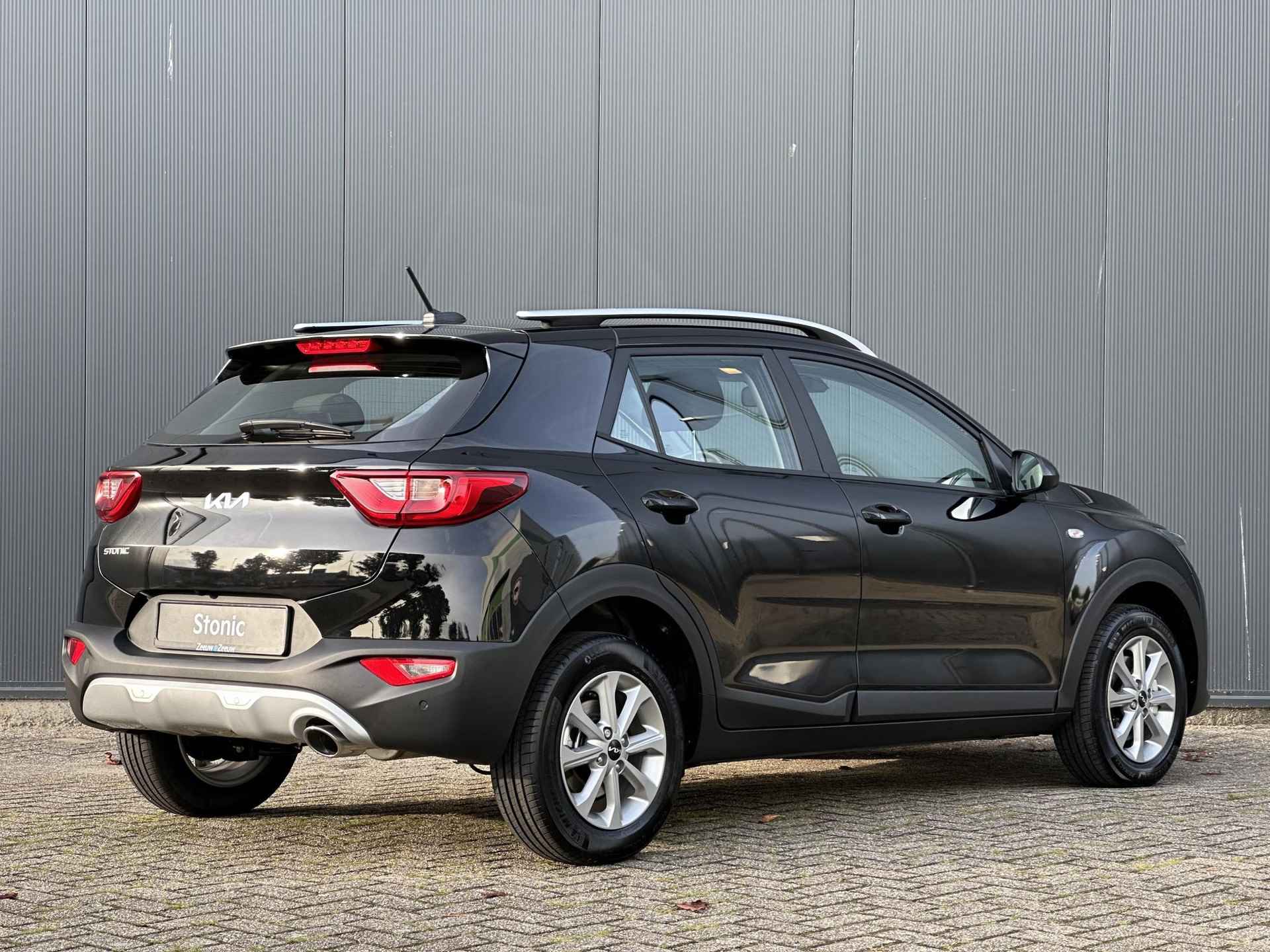 Kia Stonic 1.0 T-GDi MHEV DynamicLine | *Niet op voorraad* | €2.000,- actiekorting | Camera | Airco | Parkeersensoren achter | Apple Carplay | Android Auto - 6/28