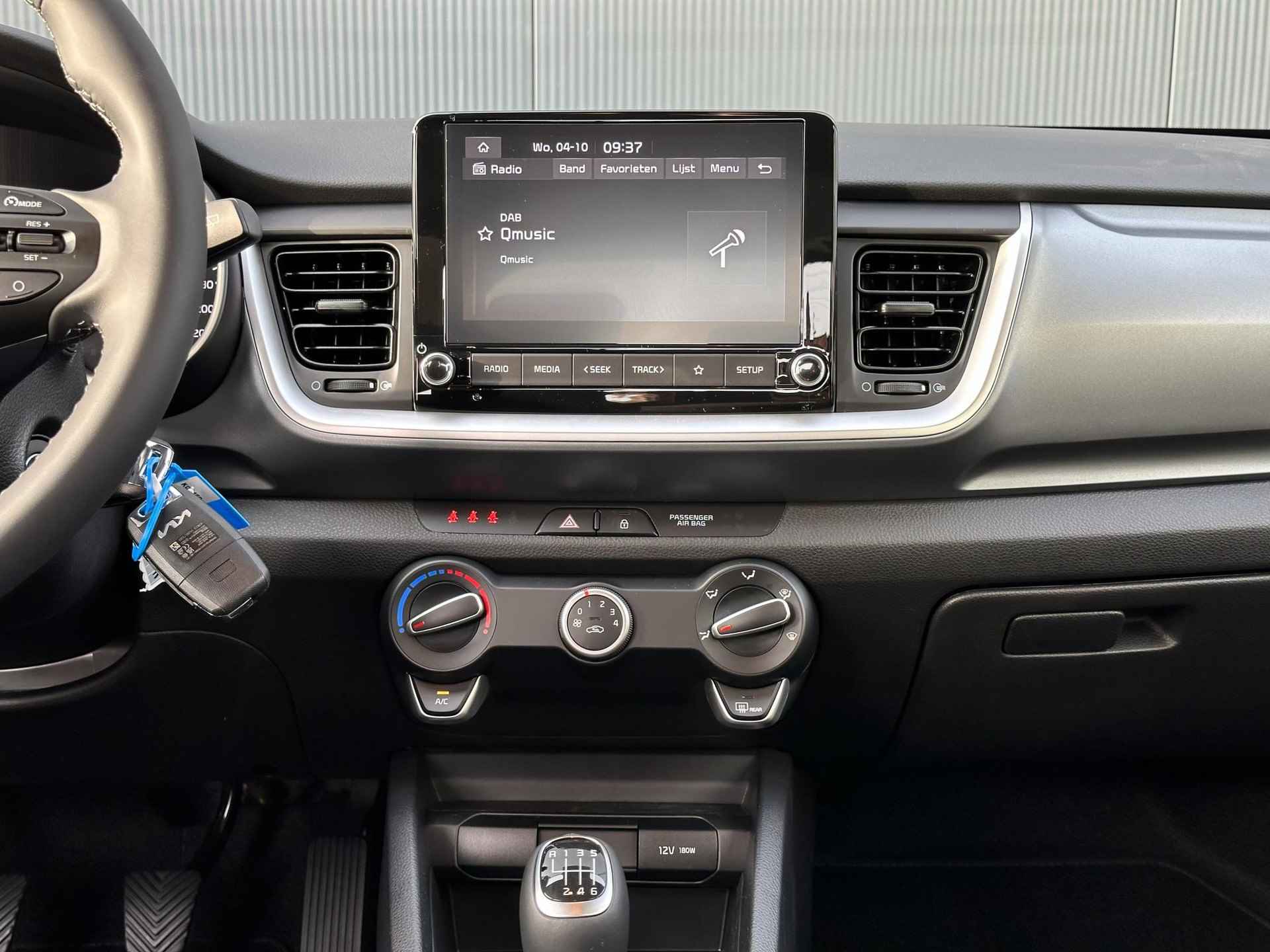 Kia Stonic 1.0 T-GDi MHEV DynamicLine | *Niet op voorraad* | €2.000,- actiekorting | Camera | Airco | Parkeersensoren achter | Apple Carplay | Android Auto - 21/28