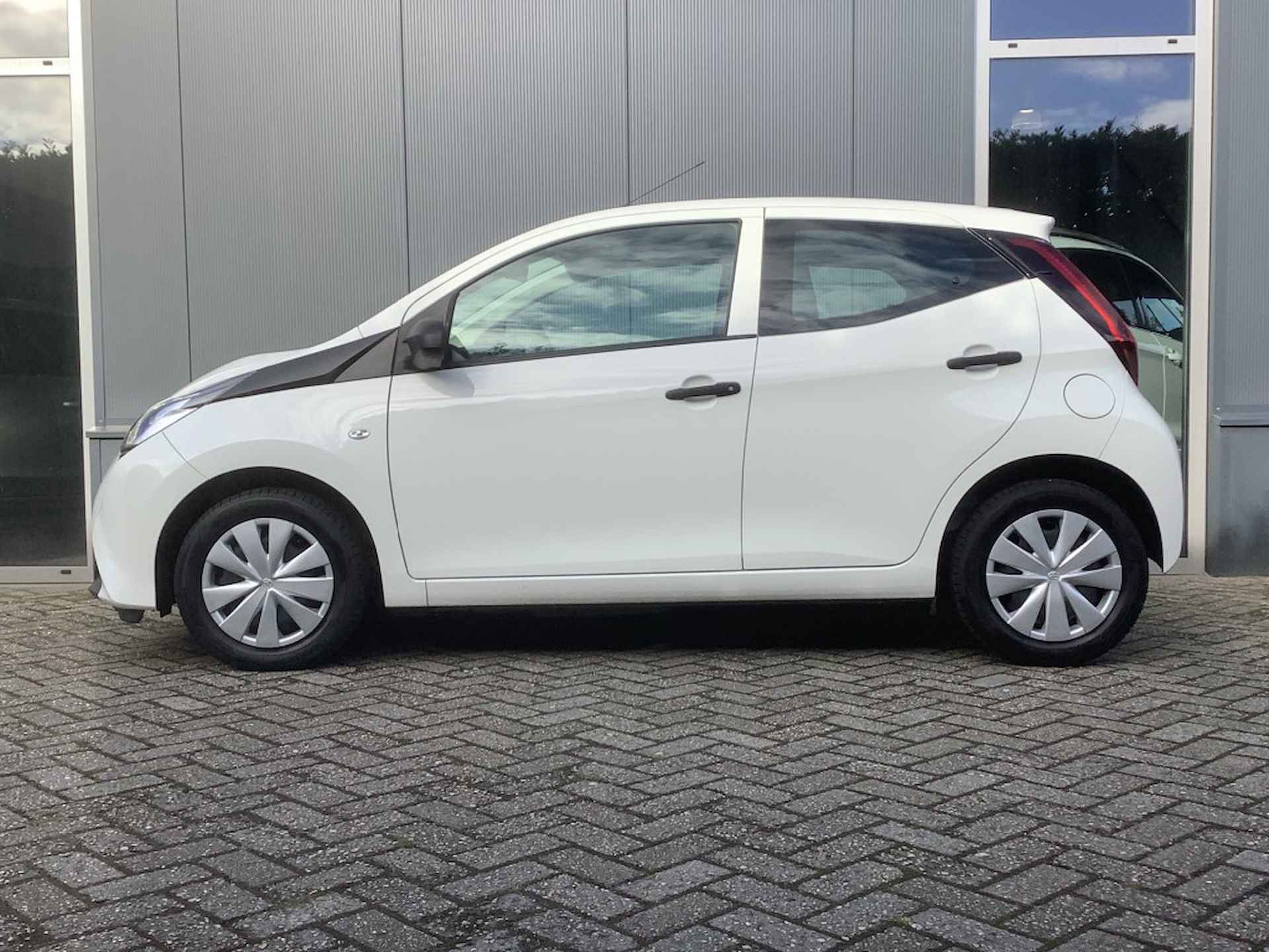 TOYOTA Aygo 1.0 VVT-i   X-fun I 1e eigenaar I dealer onderhouden I - 4/21