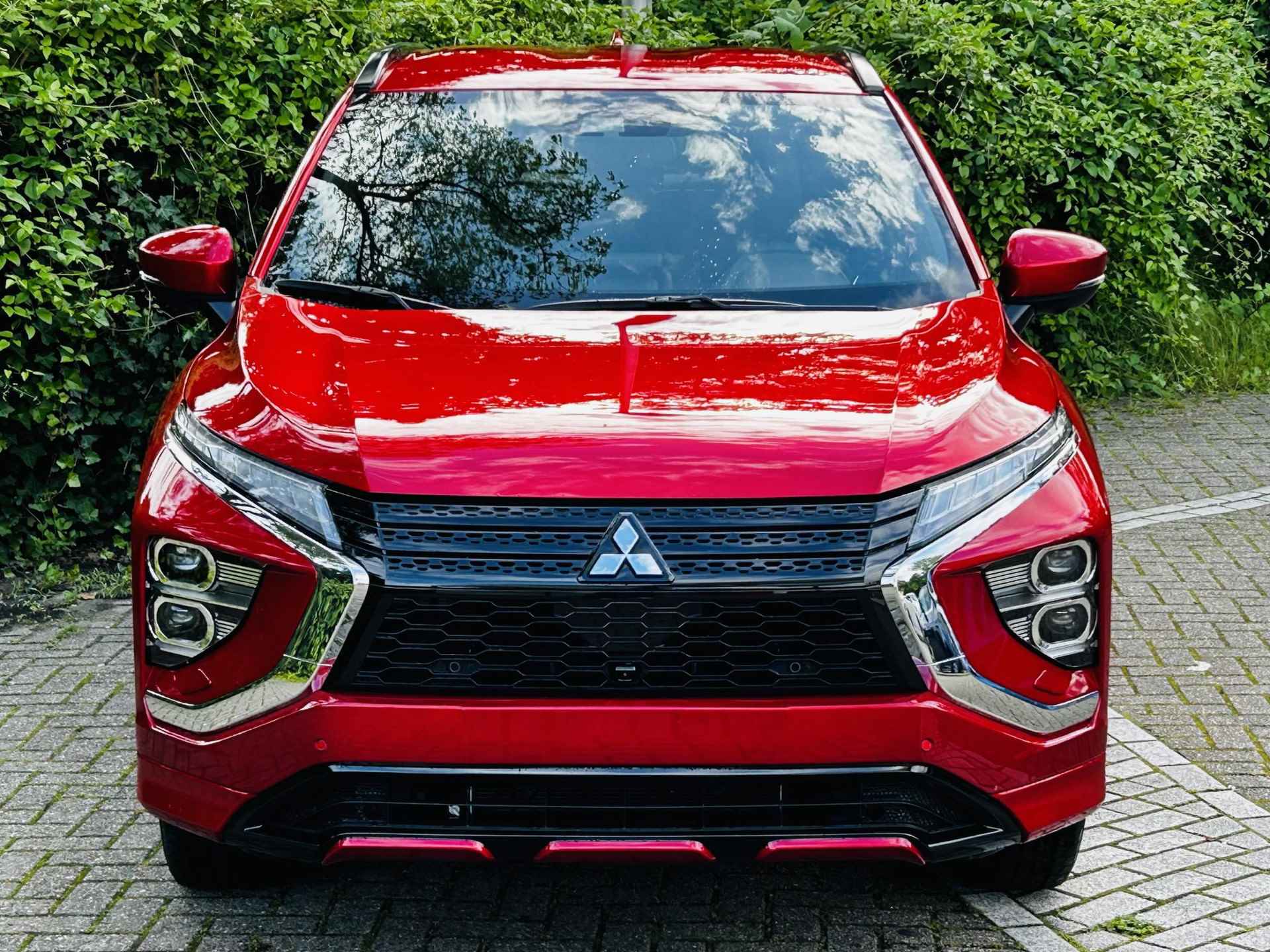 Mitsubishi Eclipse Cross 2.4 PHEV Executive | € 8000,- VOORRAAD KORTING | op = op  AUTOMAAT | APPLE/ANDROID AUTO  | CRUISE | CLIMATE | NAVI , STOELVERWARMING . - 3/29