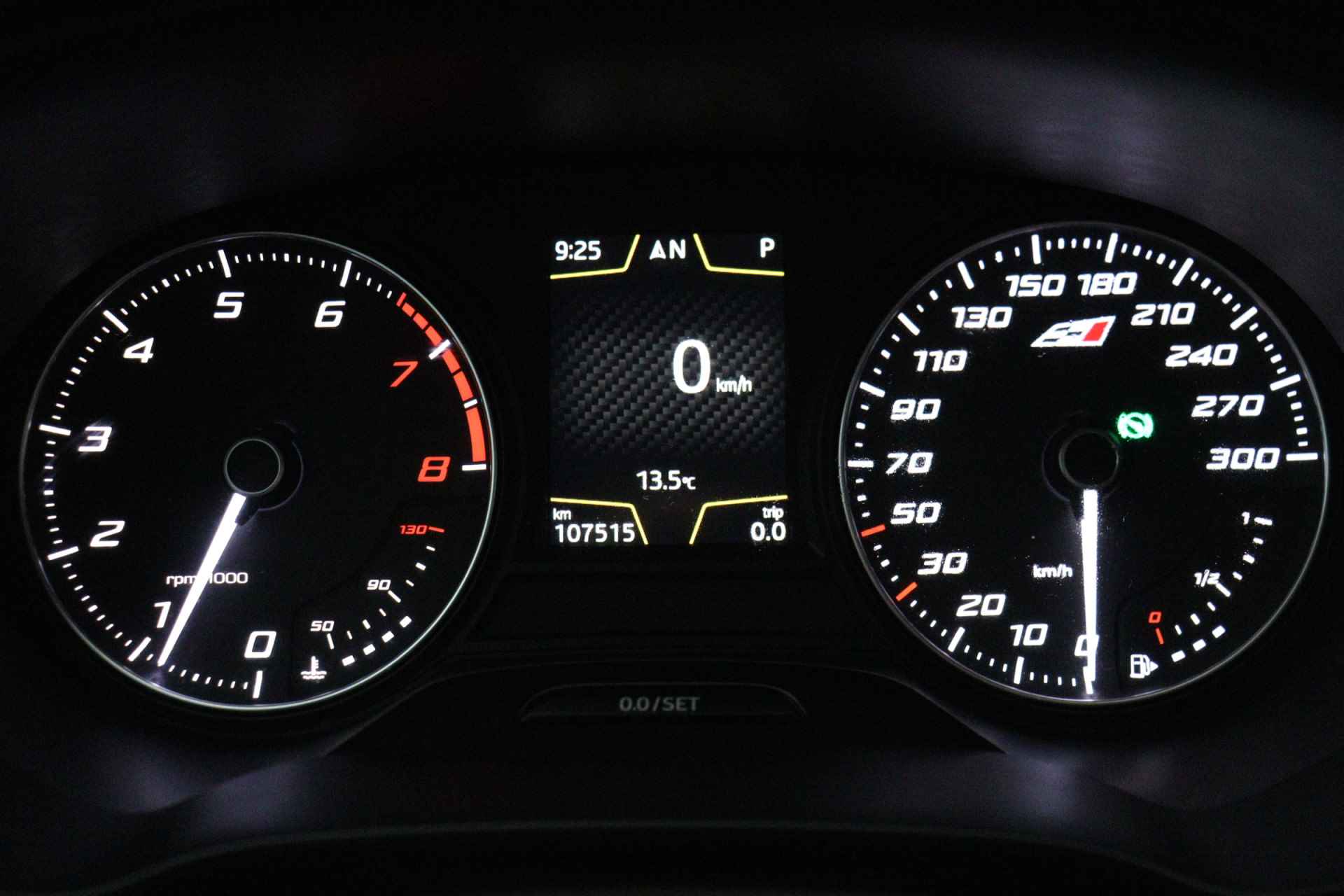 SEAT León ST 2.0 TSI CUPRA 300 | Panoramadak | Camera | Apple carplay | Leder/alcantara | LED - 4/35