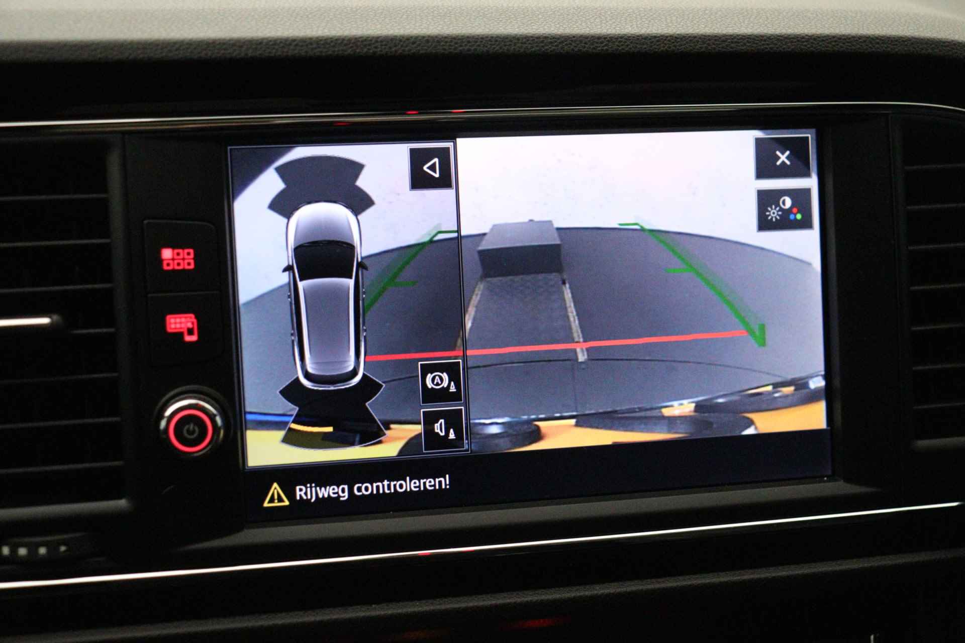 SEAT León ST 2.0 TSI CUPRA 300 | Panoramadak | Camera | Apple carplay | Leder/alcantara | LED - 20/35