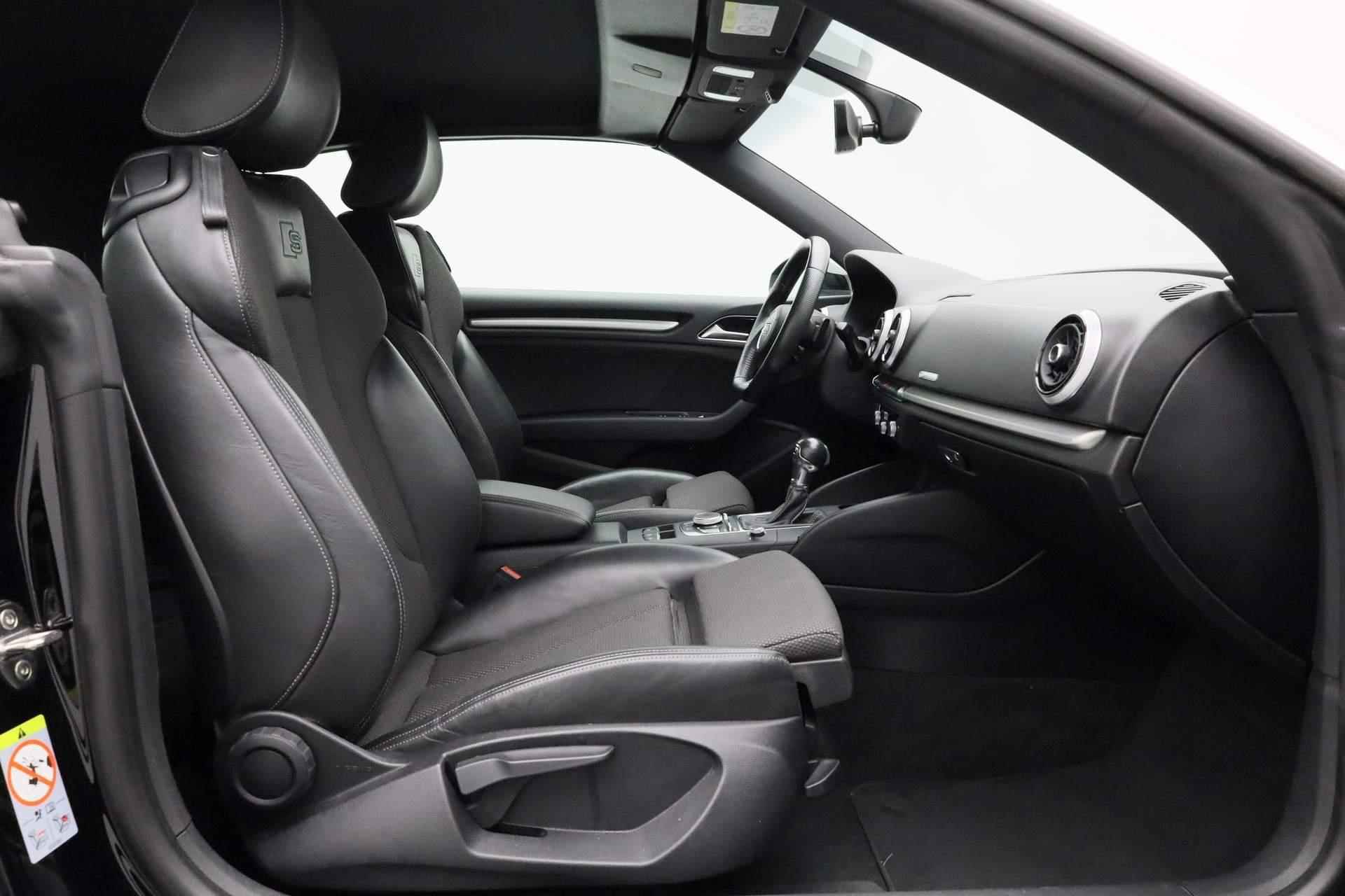 Audi A3 Cabriolet 35 TFSI 150PK S-tronic CoD Sport S Line Edition | Keyless | 19 inch | Navi | Full LED | Apple Carplay / Android Auto - 37/40