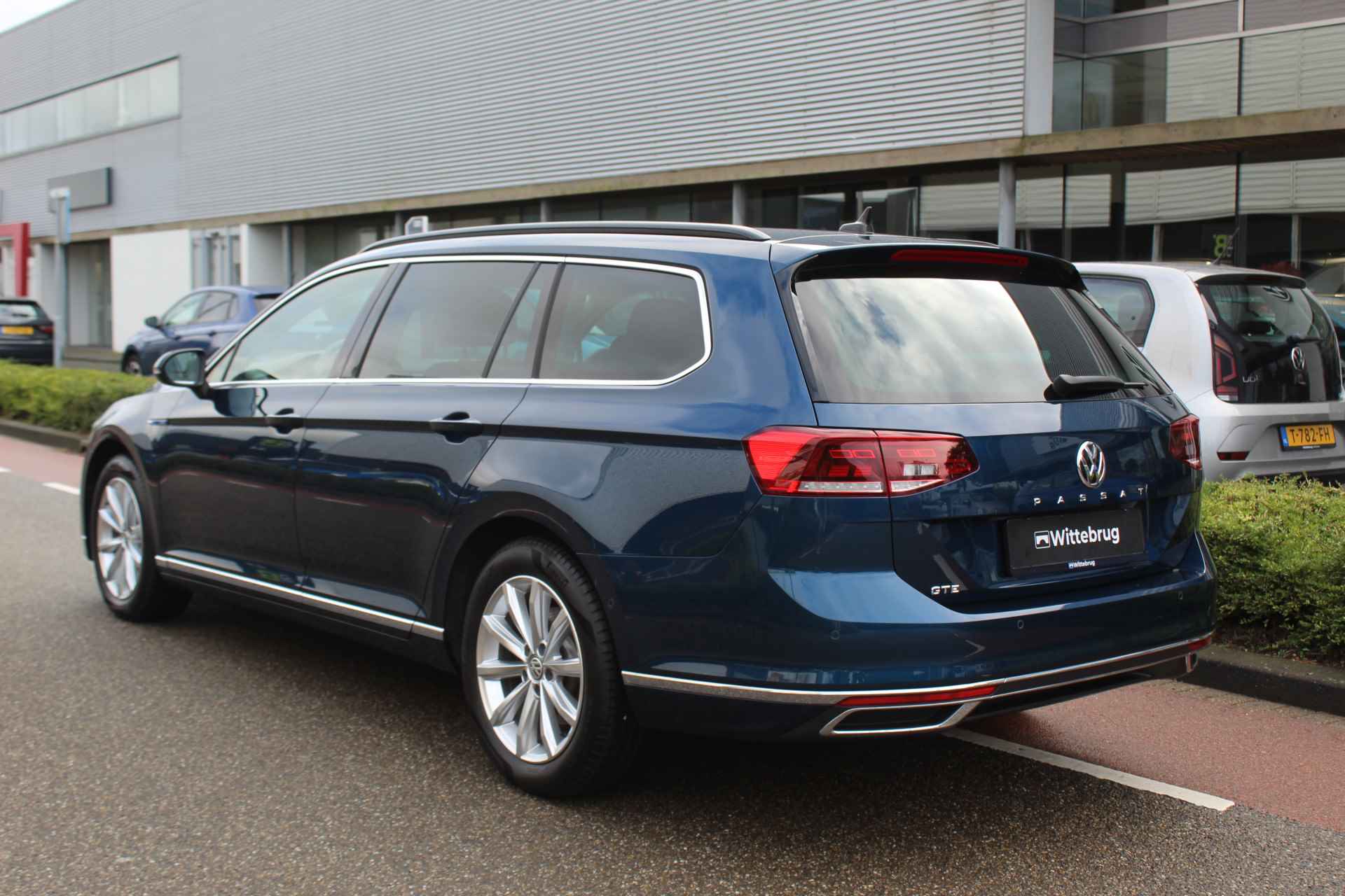 Volkswagen Passat Variant 1.4 TSI PHEV 218pk GTE Business / Navigatie / App-Connect / Elek. Achterklep/ Stoelverwarming Voor & Achter / Camera - 8/36