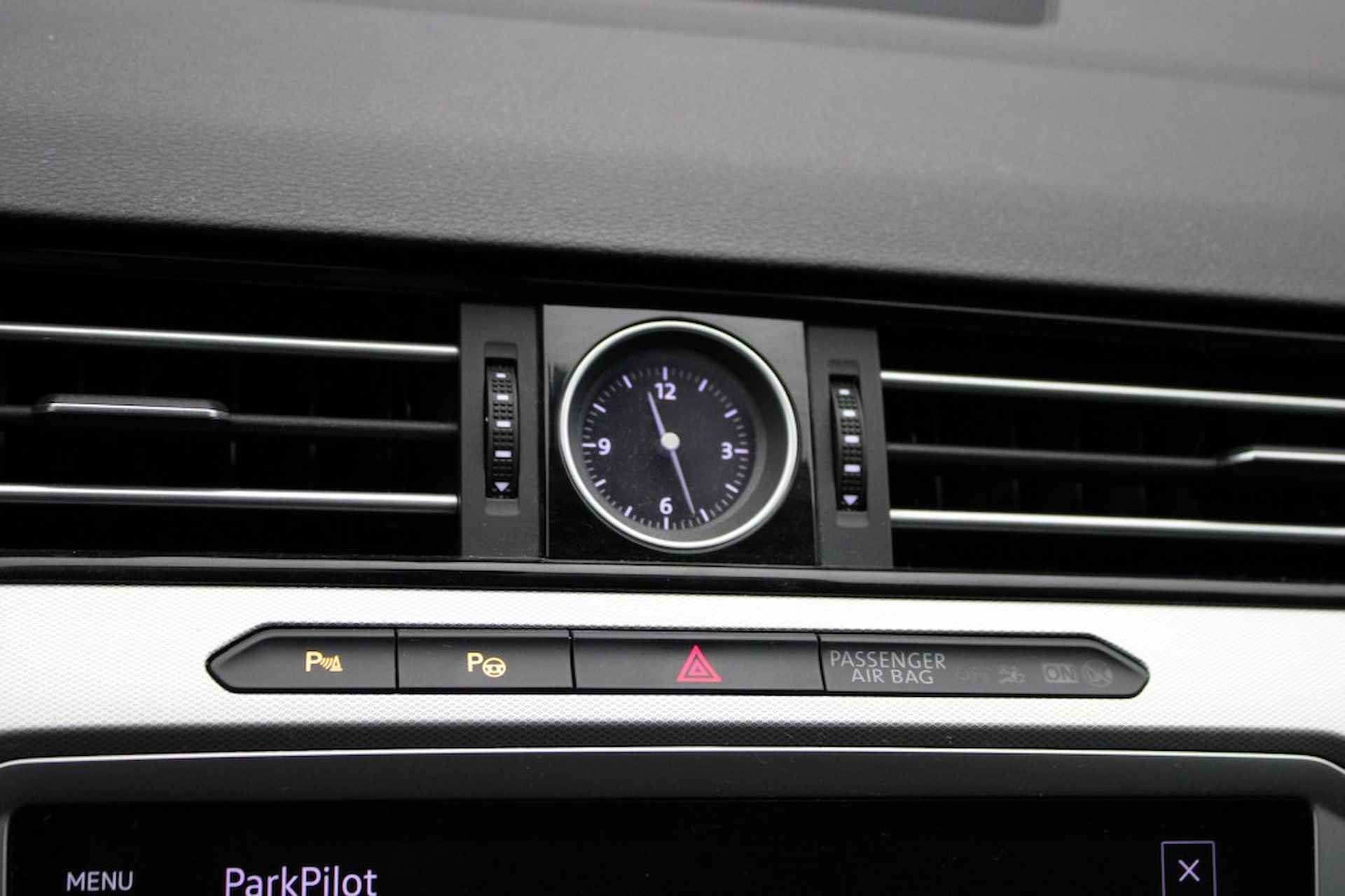 VOLKSWAGEN Passat Variant 2.0 TDI Comfort Business Automaat - Carplay, Stoelverw. - 19/38