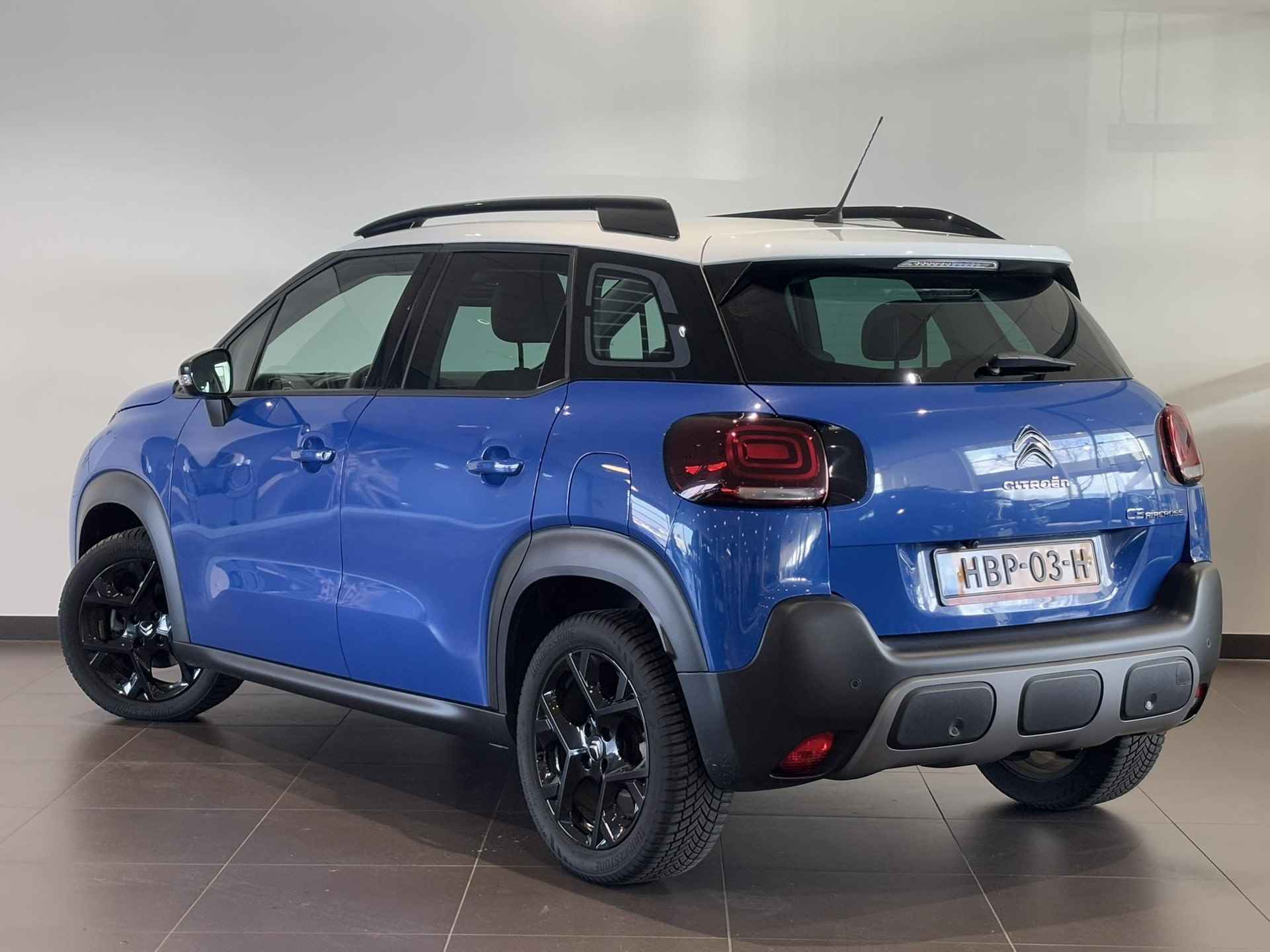 Citroën C3 Aircross SUV Shine Pack 1.2 Turbo 130pk EAT6 AUTOMAAT | CAMERA | NAVI | STOELVERW. | LEDER | KEYLESS ENTRY | HEAD-UP DISPLAY | DAB+ | CLIMA - 8/72