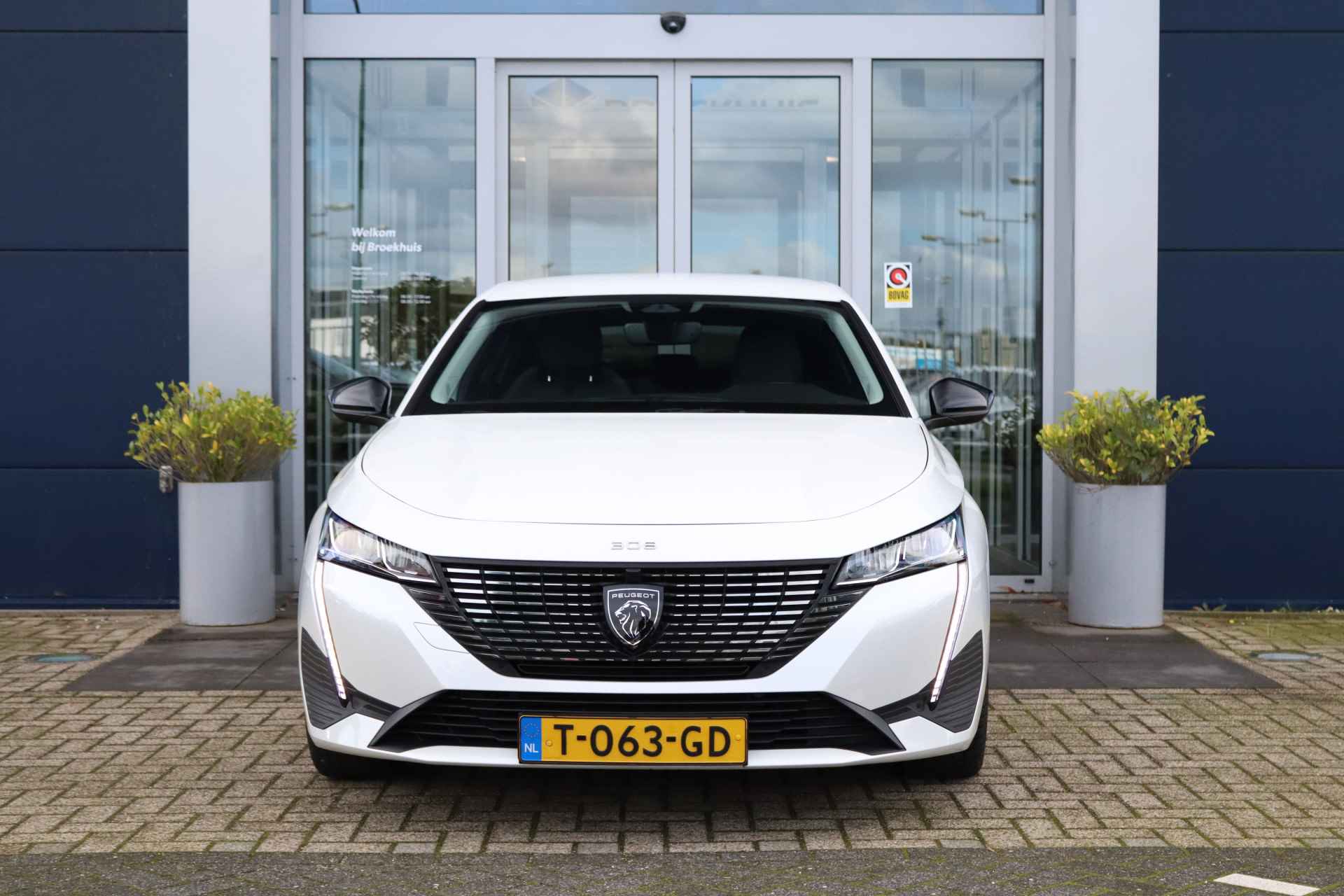 Peugeot 308 Allure Pack Business 1.2 PureTech 130 | Navigatie | Keyless | Climate | Carplay | ACC | PDC | Camera - 8/35