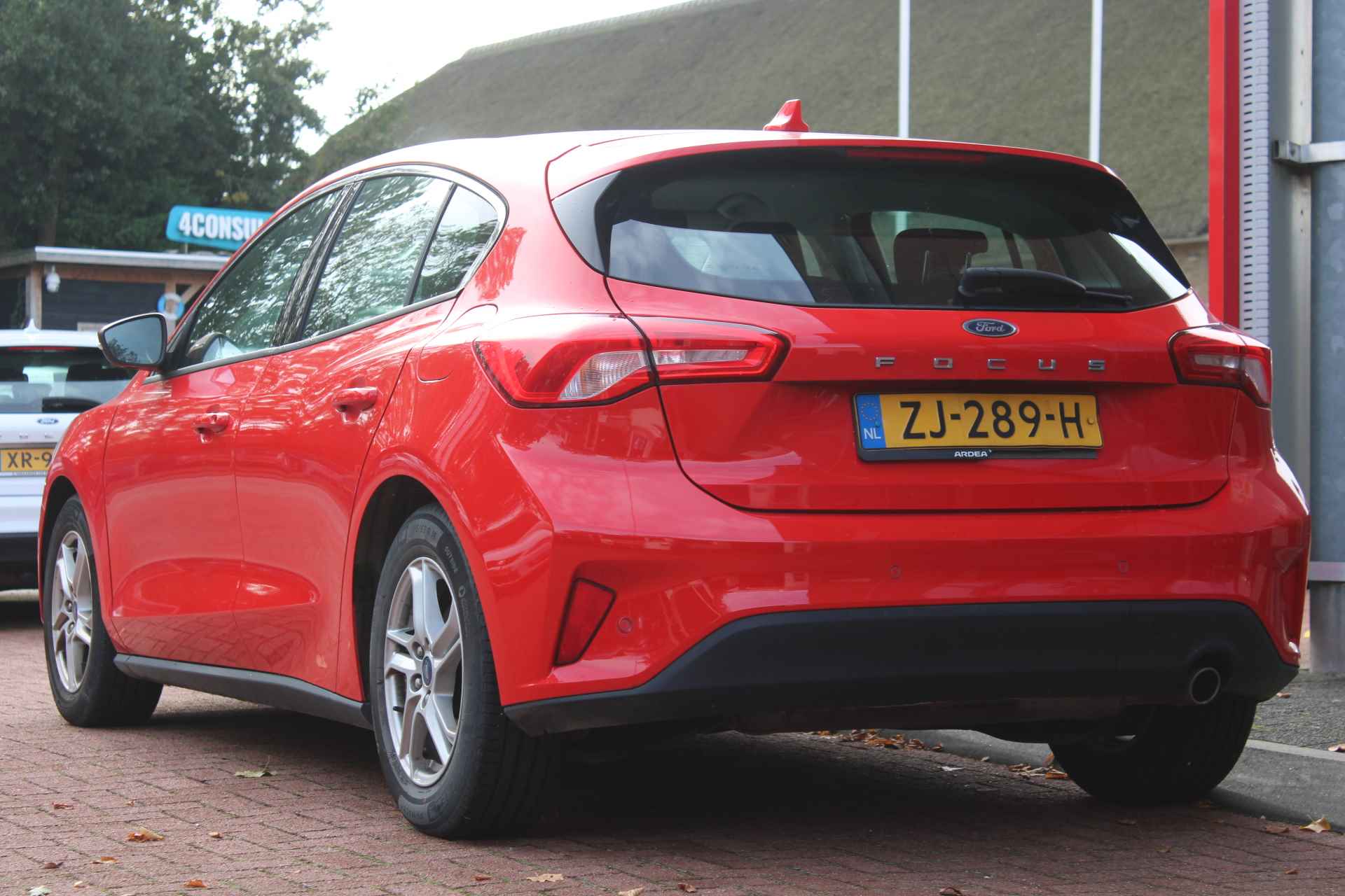 Ford Focus 1.0 EcoBoost *Trend* | Dealer OH | Trekhaak | Carplay | Navigatie | A/C | Cruise Control | Orig. NL | - 4/22