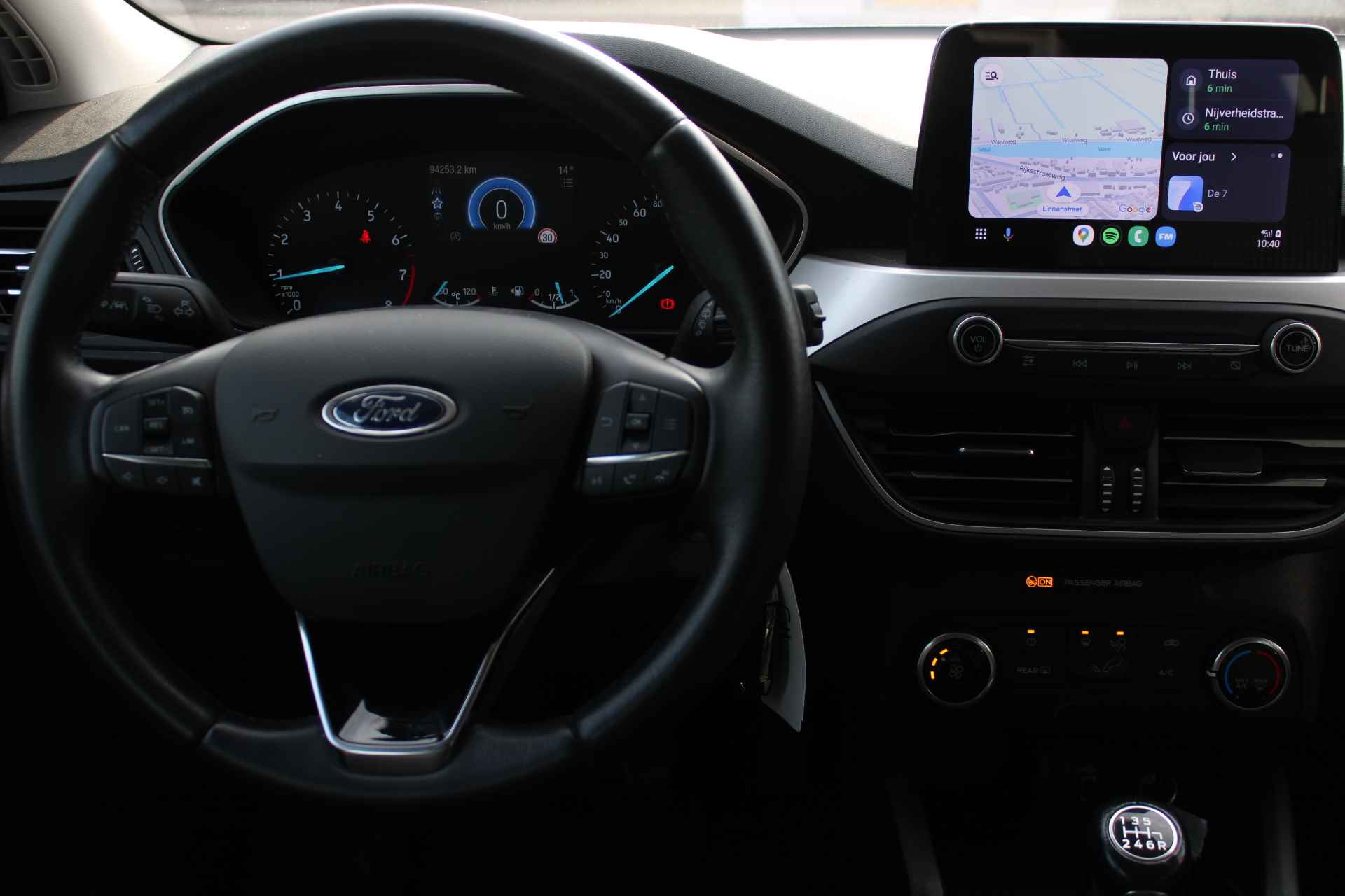 Ford Focus 1.0 EcoBoost *Trend* | Dealer OH | Trekhaak | Carplay | Navigatie | A/C | Cruise Control | Orig. NL | - 8/22