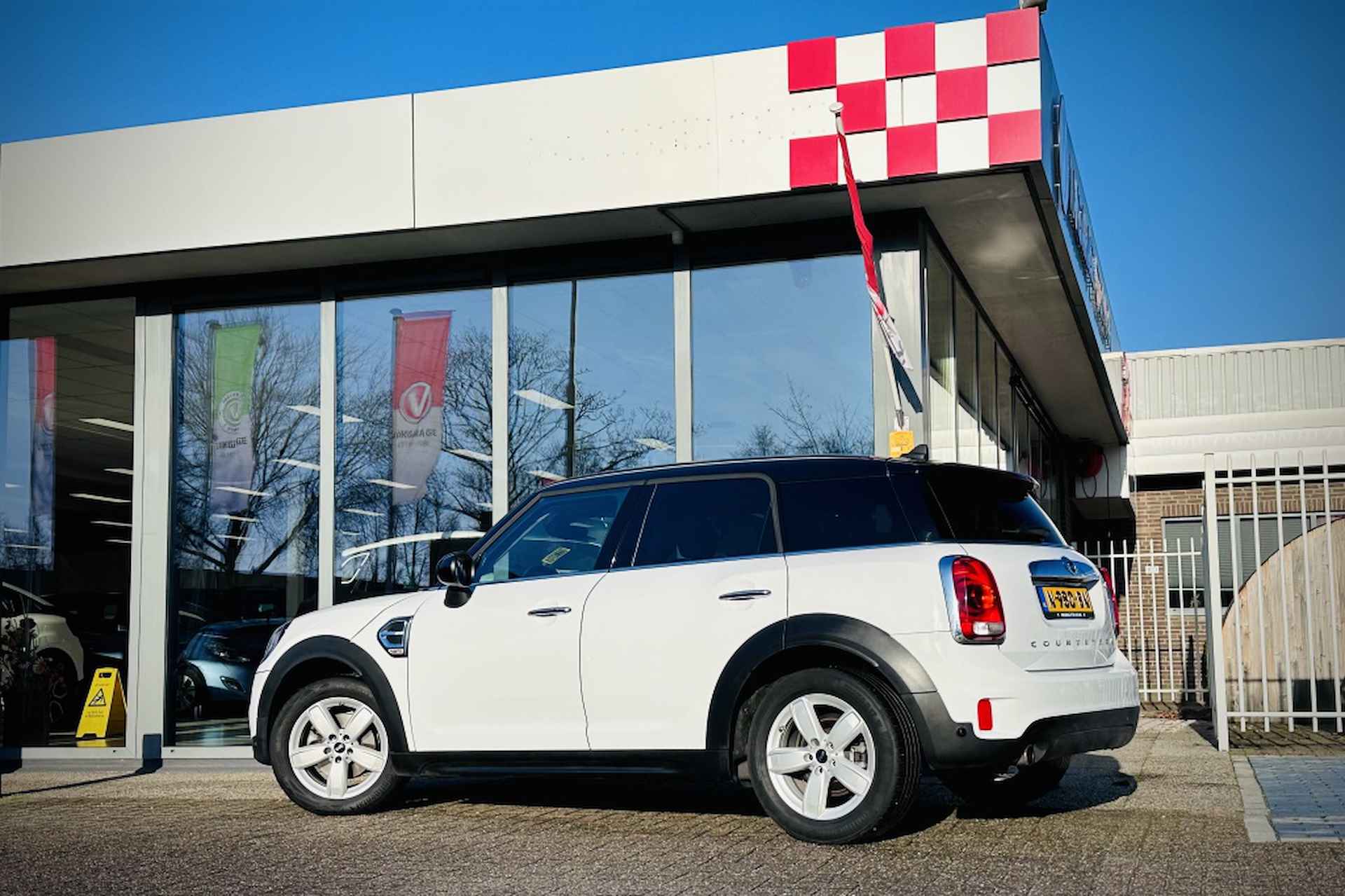 Mini Mini Countryman 1.5 Cooper Chili 136PK / PARKEERSENSOREN / LED / CLIMATE CONTROL - 4/26