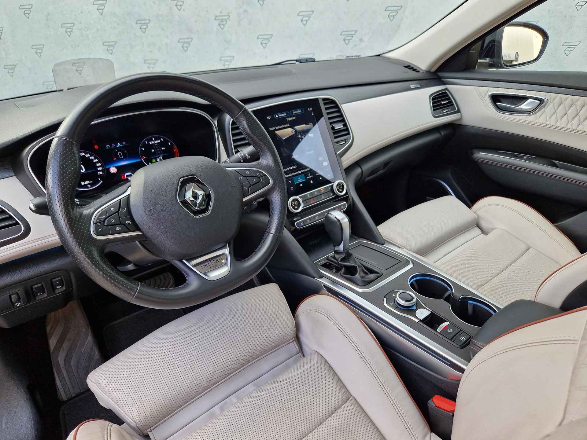 Renault Talisman Estate 1.3 TCe Business Initiale Paris Automaat | 4Control | Panoramdak | Stoelventilatie | BOSE | Leder | Camera |HUD | Navi | BSD | PDC | Cruise | LED | - 4/31