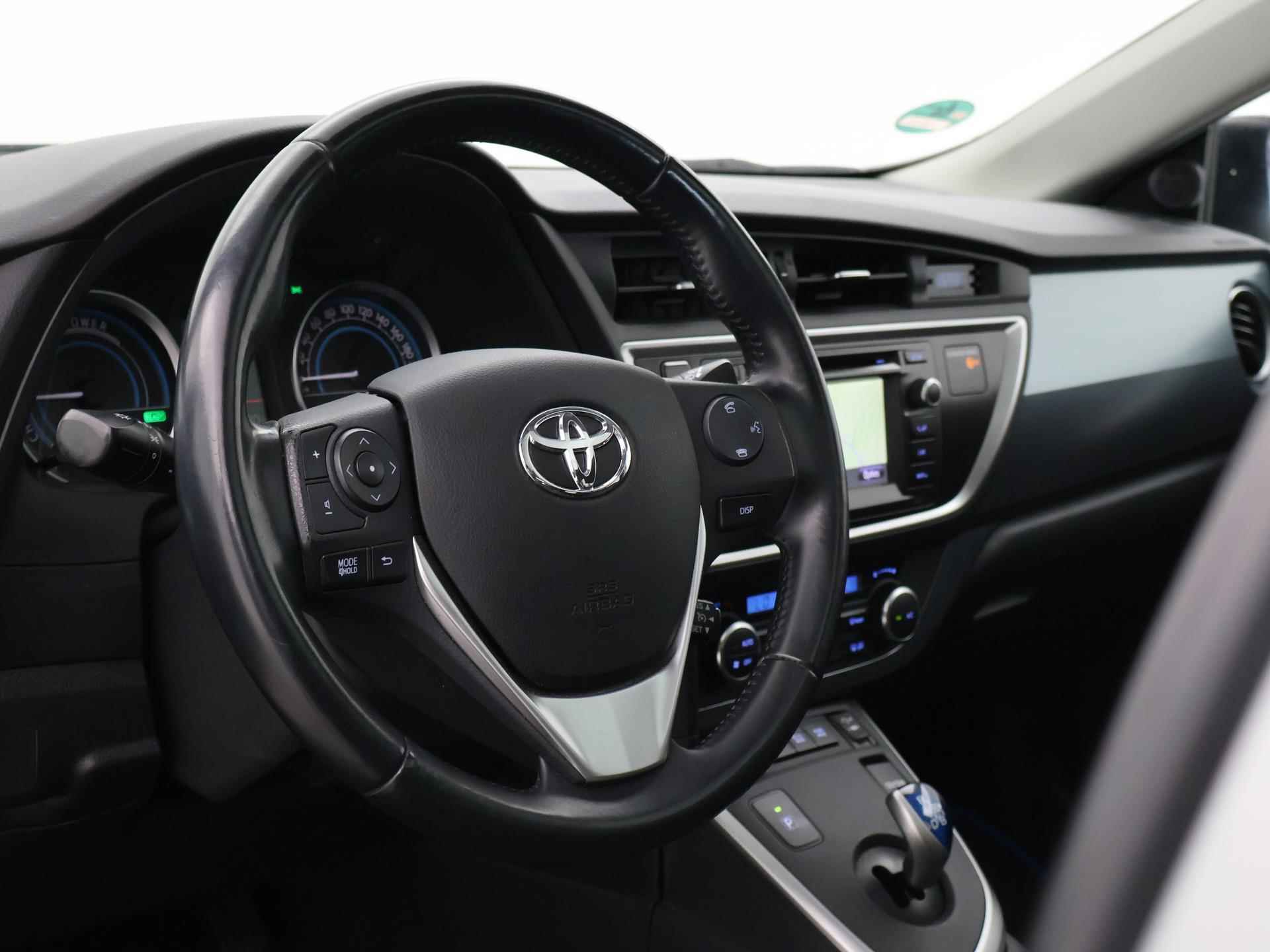 Toyota Auris Touring Sports 1.8 HYBRID LEASE + PANORAMA / AFN. TREKHAAK / CAMERA - 22/33
