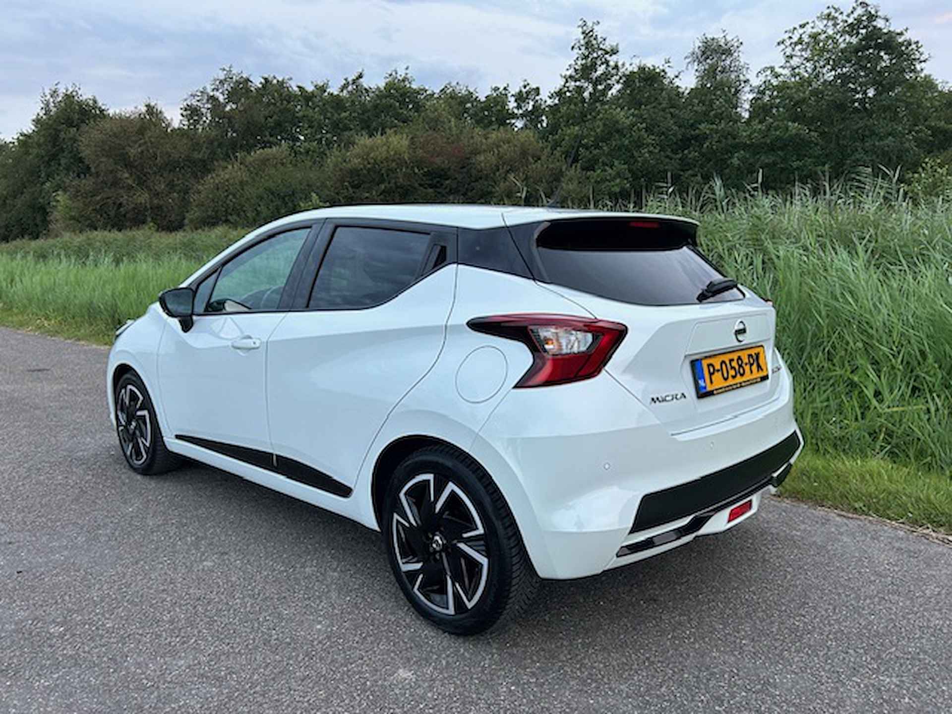 Nissan Micra 1.0 IG-T 92pk N-Design | Airco | Navigatie | Apple carplay / Android auto | Parkeersensoren | All season banden | NAP | Rijklaar prijs! - 6/22