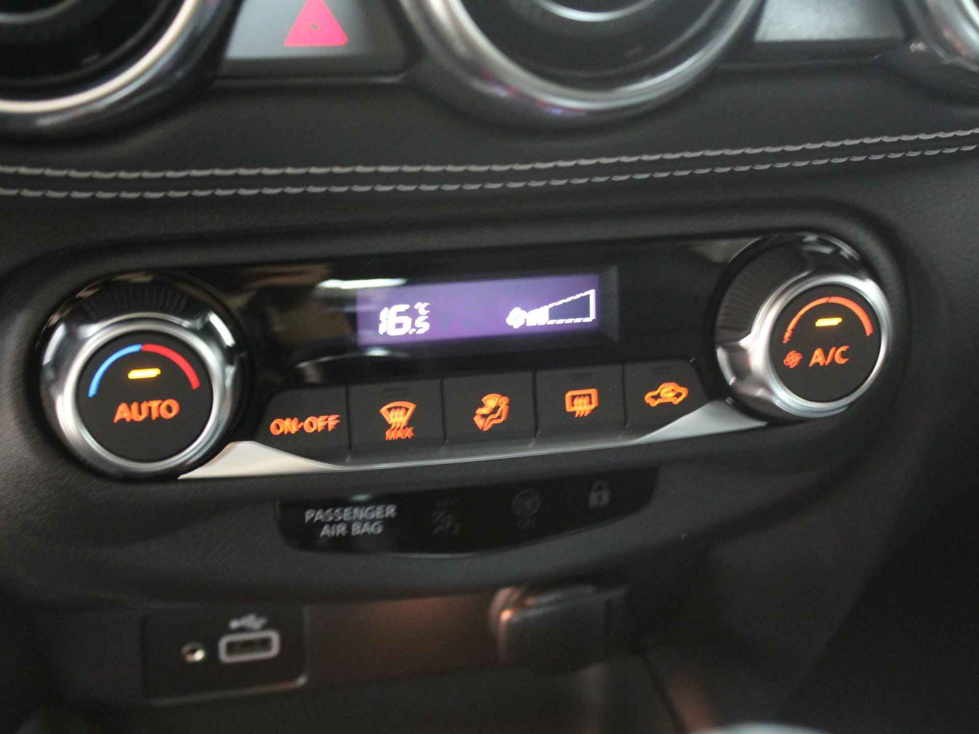 Nissan Juke 1.0 DIG-T N-Design / Navigatie / 19" LM velgen / Apple Carplay & Android Auto / Climate control / Camera / Bluetooth / Keyless / Cruise / - 14/50