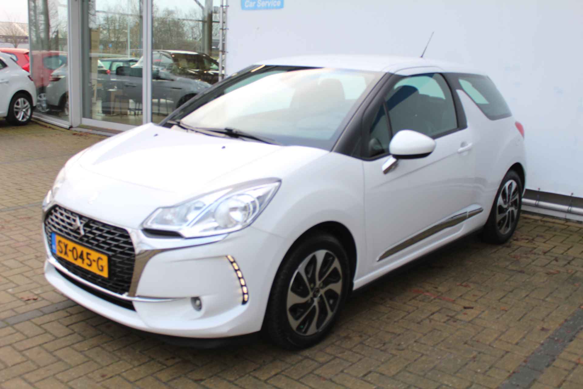 DS DS 3 1.2 PureTech Chic | Incl. 12 maanden garantie | Navigatie | Parkeersensoren | Lichtmetalen velgen | Airco - 5/40