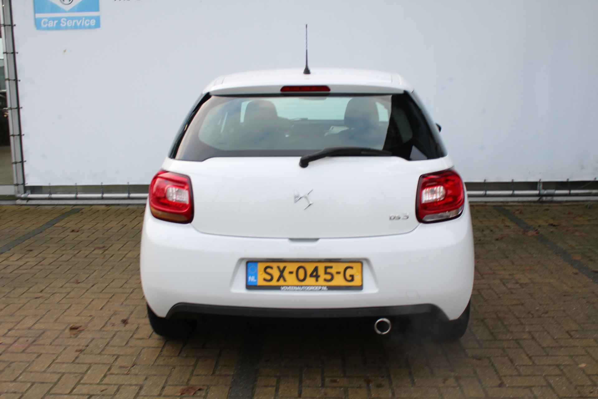 DS DS 3 1.2 PureTech Chic | Incl. 12 maanden garantie | Navigatie | Parkeersensoren | Lichtmetalen velgen | Airco - 7/40