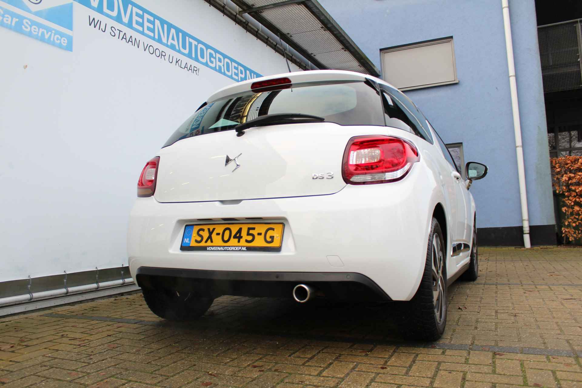 DS DS 3 1.2 PureTech Chic | Incl. 12 maanden garantie | Navigatie | Parkeersensoren | Lichtmetalen velgen | Airco - 10/40