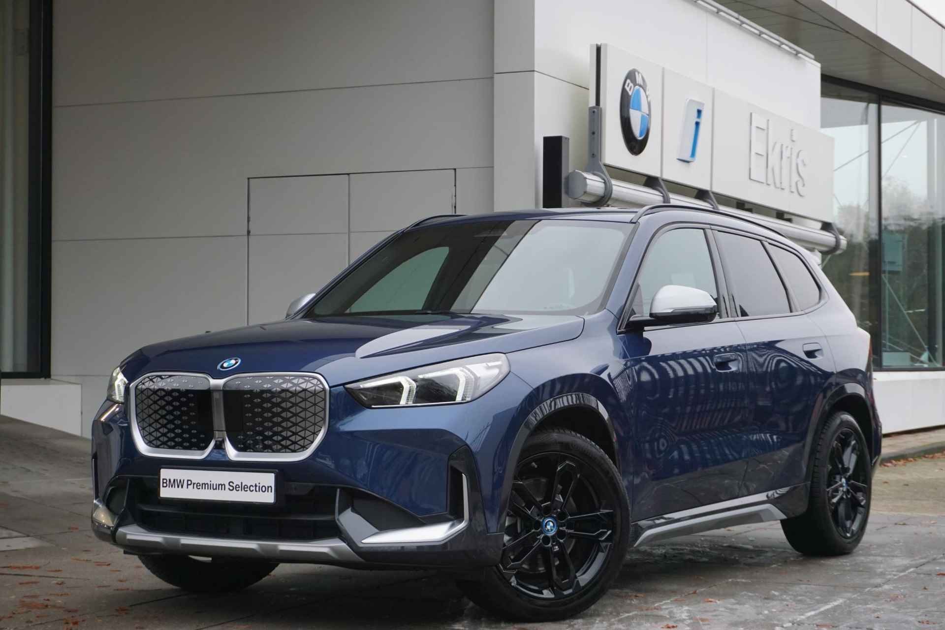 BMW iX1 xDrive30 67 kWh x-Line | Trekhaak | Comfort Access | Driving Assistant | Head-Up Display | 18inch LMV - 37/37