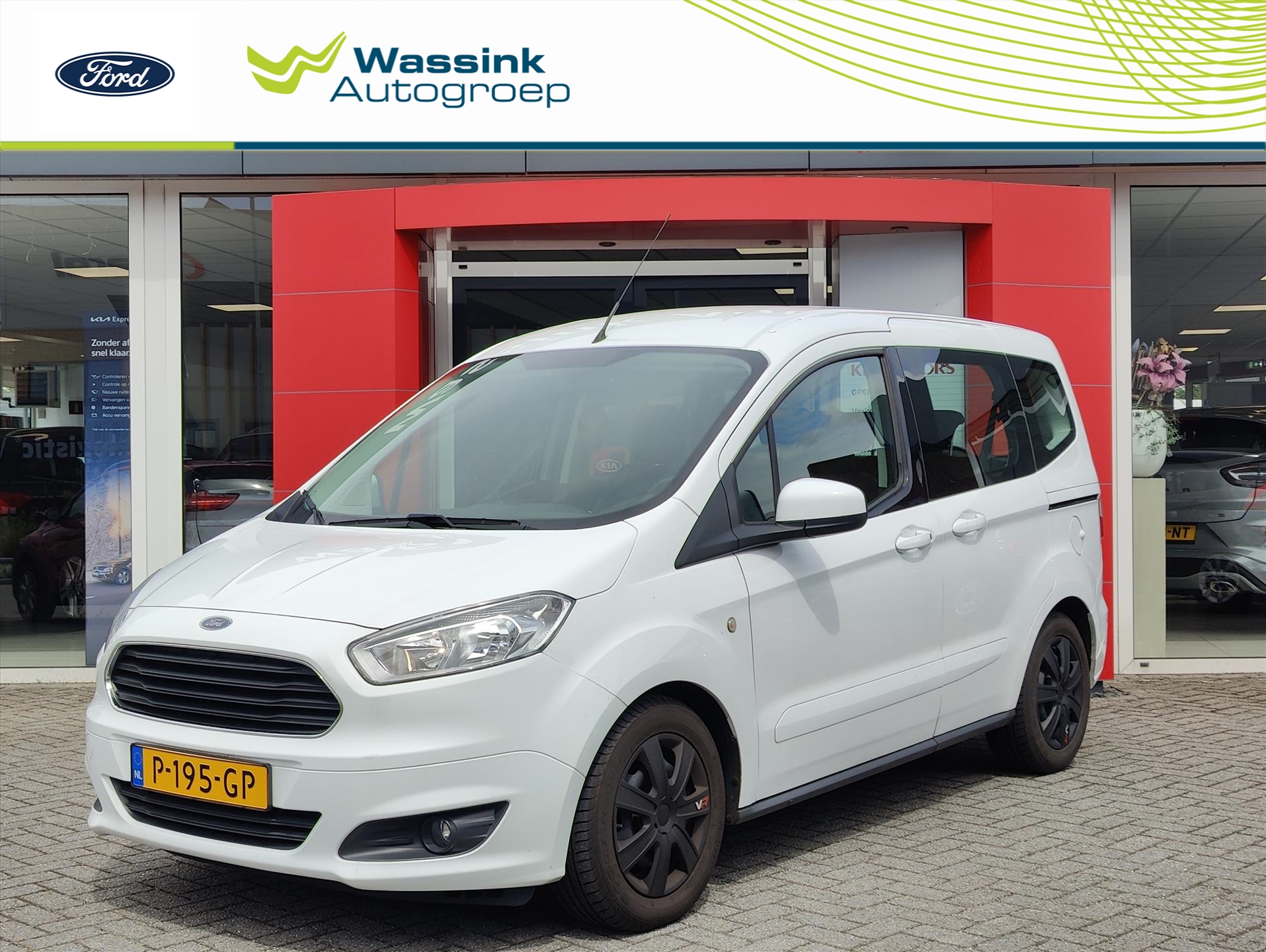 Ford Tourneo Courier 1.0 Ecoboost 100pk |  5 Persoons | Airconditioning | Radio met Bluetooth | Stoelverwarming | slechts 38.000KM |