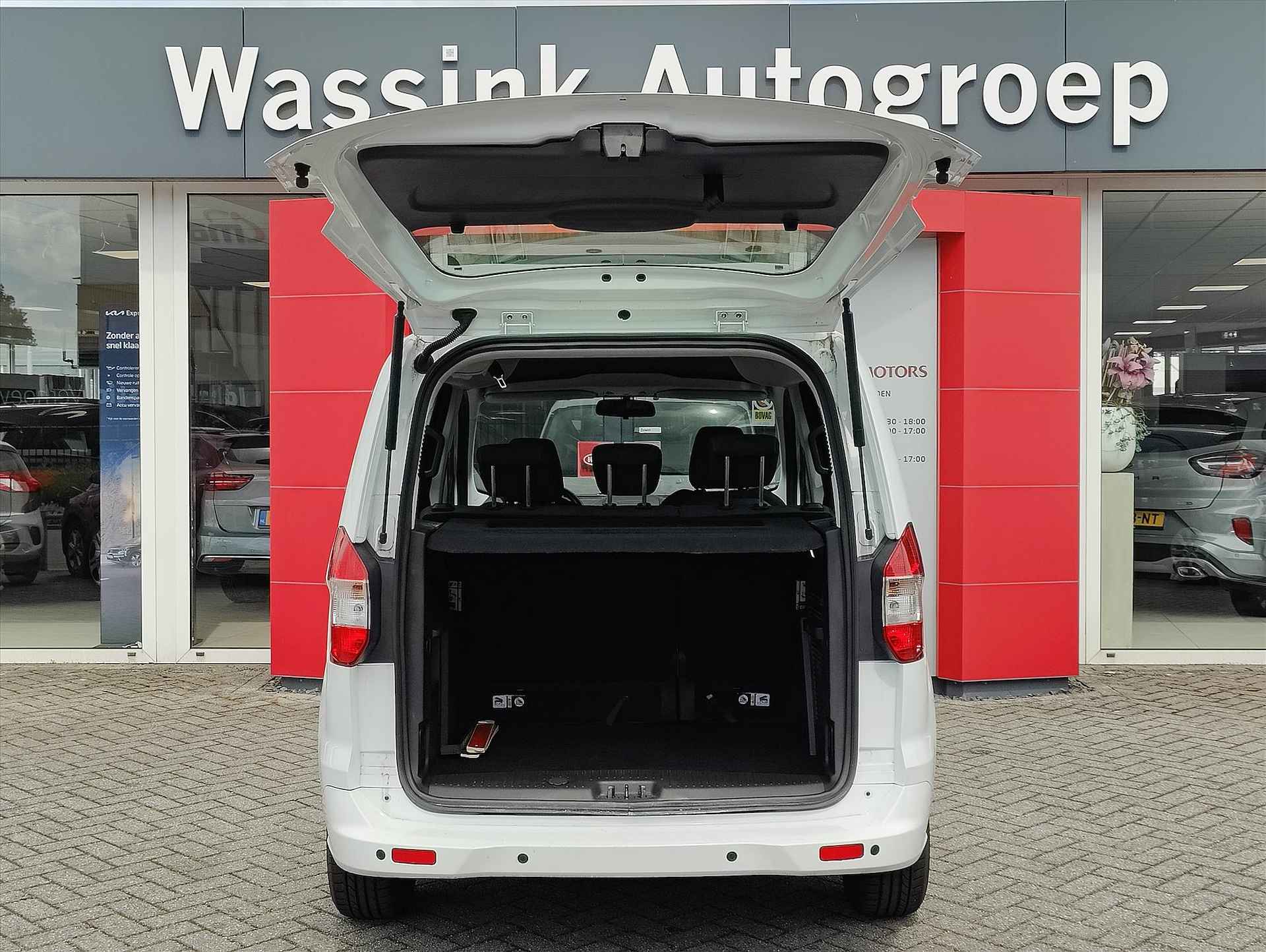 Ford Tourneo Courier 1.0 Ecoboost 100pk |  5 Persoons | Airconditioning | Radio met Bluetooth | Stoelverwarming | slechts 38.000KM | - 20/32