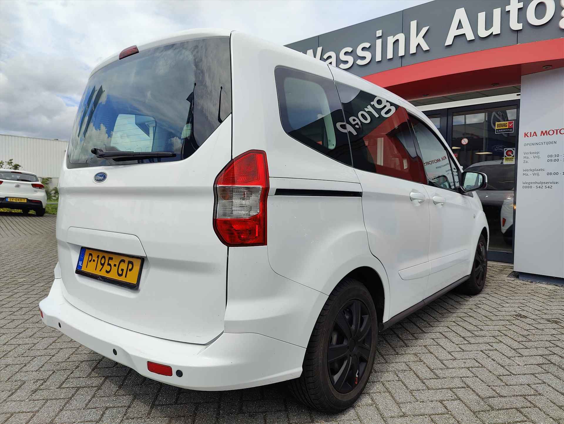 Ford Tourneo Courier 1.0 Ecoboost 100pk |  5 Persoons | Airconditioning | Radio met Bluetooth | Stoelverwarming | slechts 38.000KM | - 22/32