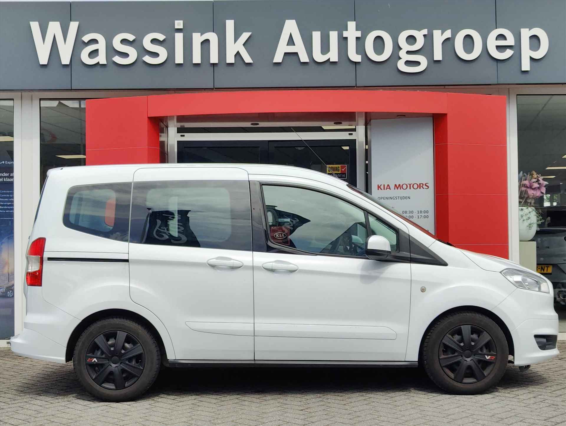 Ford Tourneo Courier 1.0 Ecoboost 100pk |  5 Persoons | Airconditioning | Radio met Bluetooth | Stoelverwarming | slechts 38.000KM | - 23/32