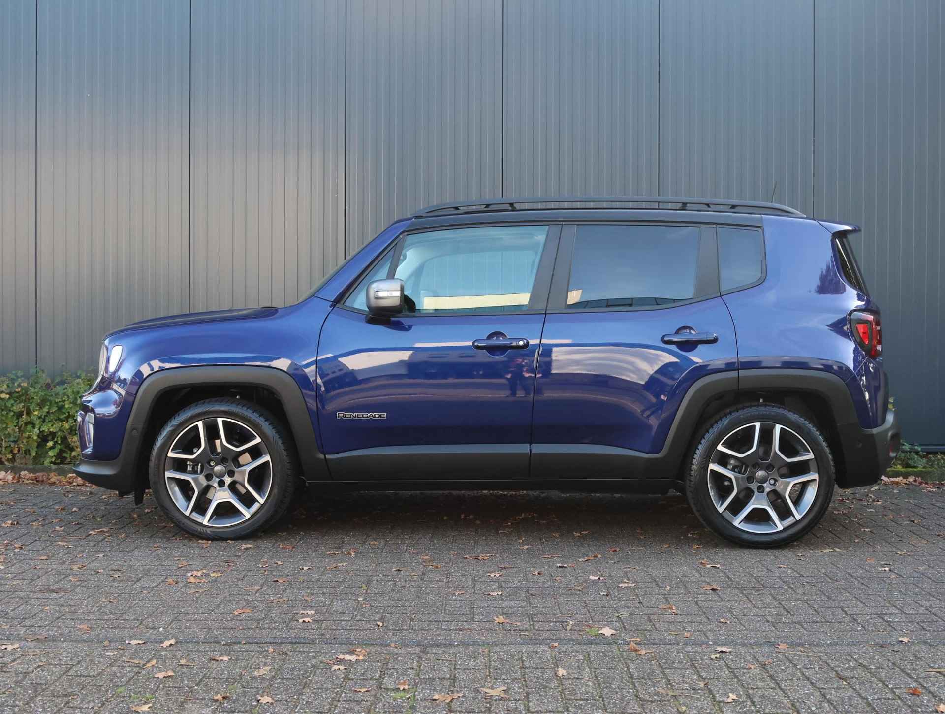 Jeep Renegade 1.3T 150pk Freedom (AUTOM./1ste eig./All-seasons/Camera/Climate/NAV./T.haak/NL Auto!) - 3/43