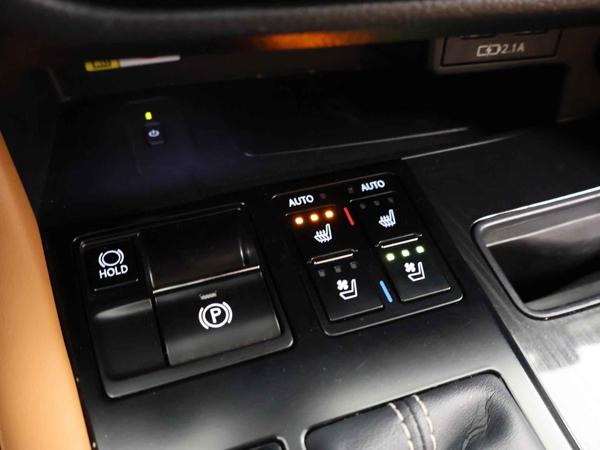 Lexus RX 450h AWD Executive Line | Trekhaak | Leder met Memory | Dodehoekdetectie | Stoelverwarming | Keyless Go | Navigatie | - 26/49