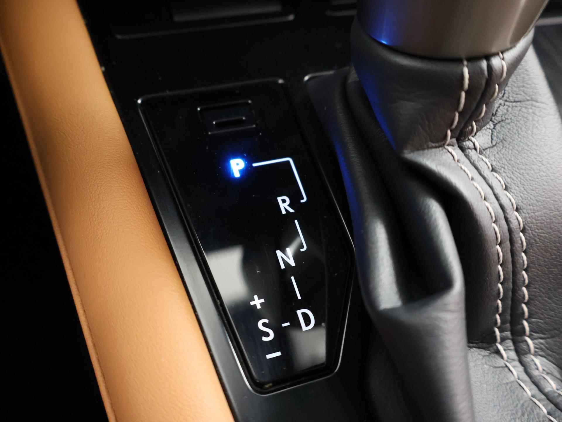 Lexus RX 450h AWD Executive Line | Trekhaak | Leder met Memory | Dodehoekdetectie | Stoelverwarming | Keyless Go | Navigatie | - 28/49