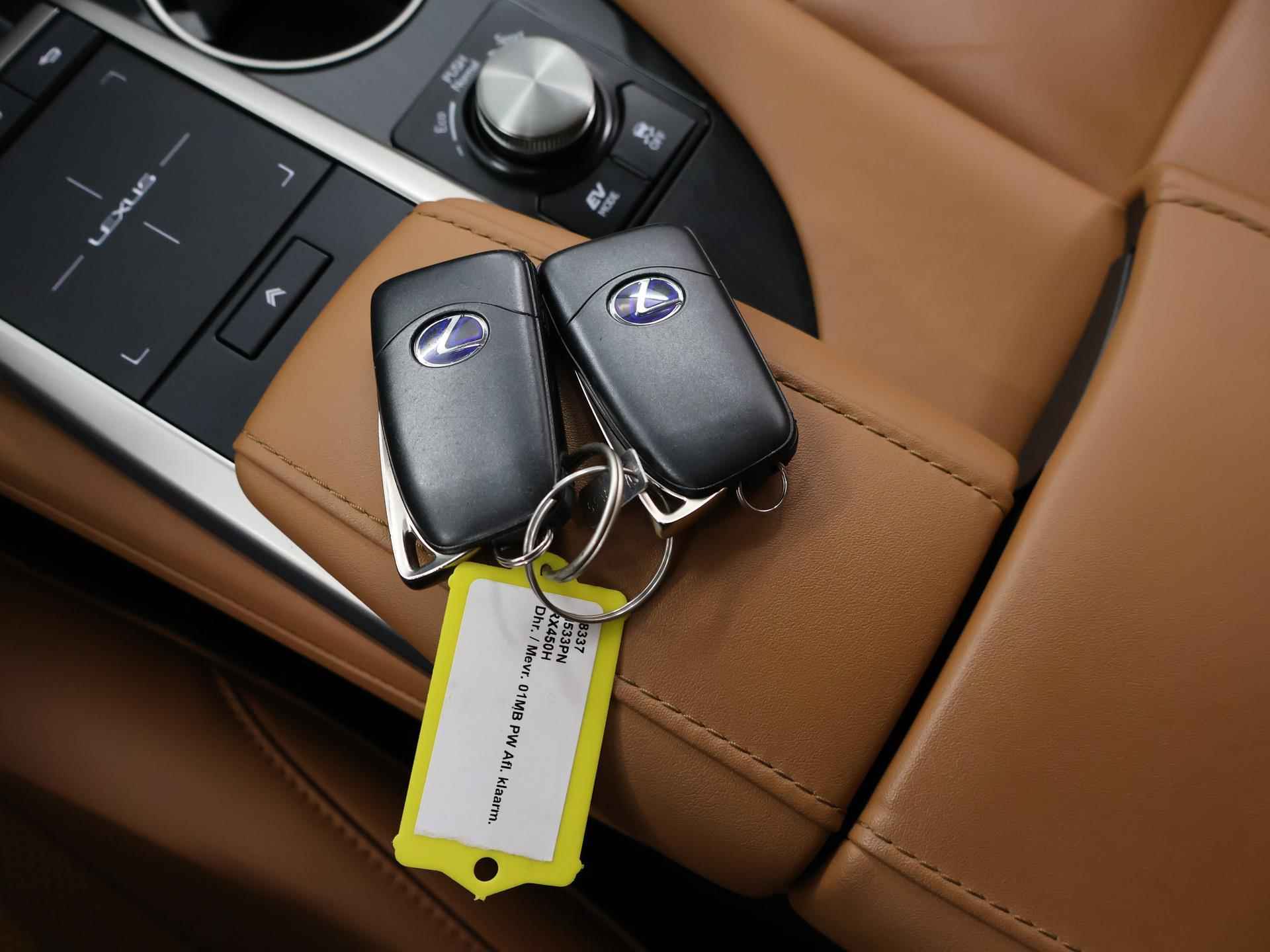 Lexus RX 450h AWD Executive Line | Trekhaak | Leder met Memory | Dodehoekdetectie | Stoelverwarming | Keyless Go | Navigatie | - 31/49