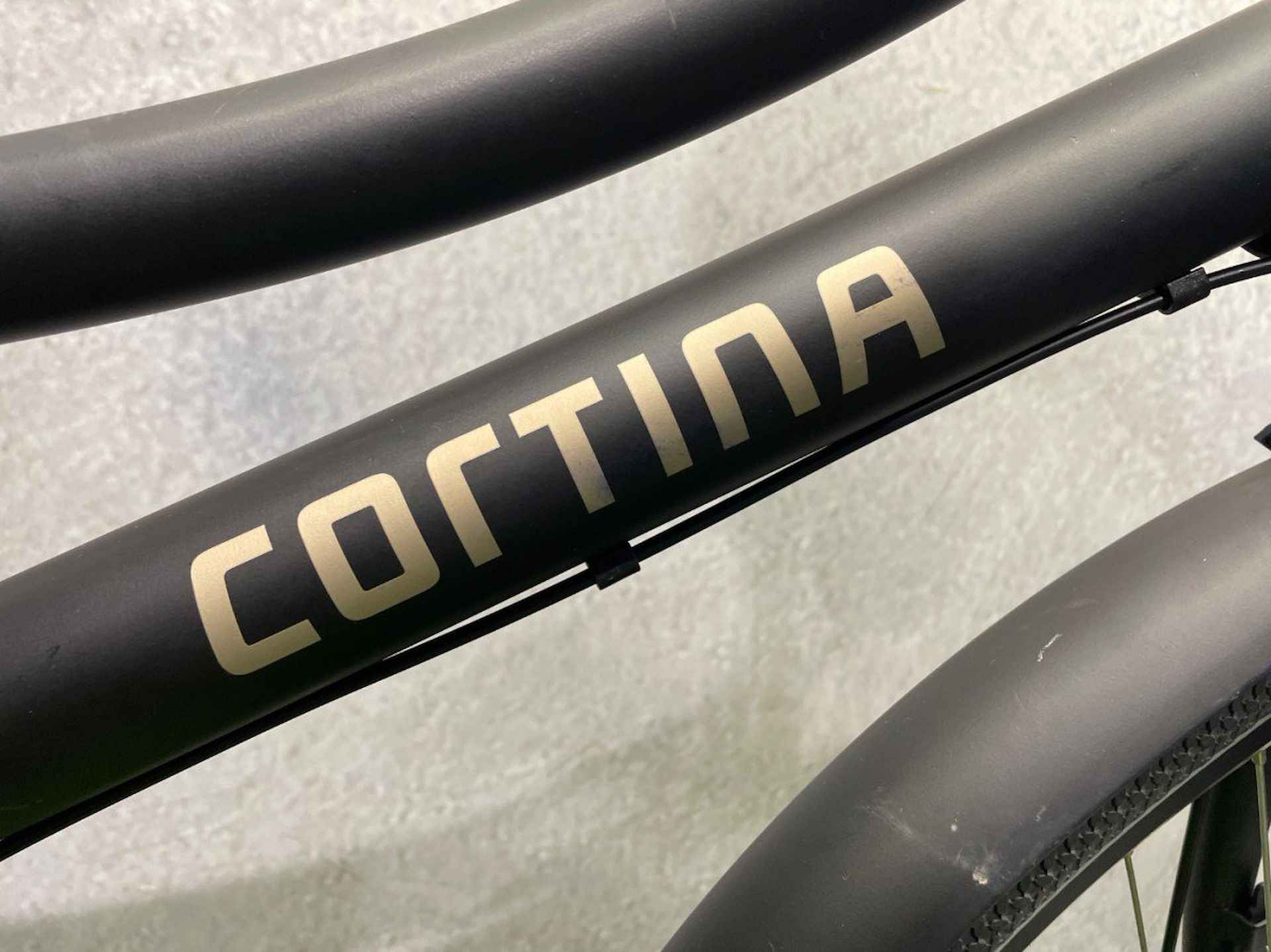 Cortina E-U1 | 492Wh. | Nieuwe motor Dames Black Matt 57cm 2021 - 2/4