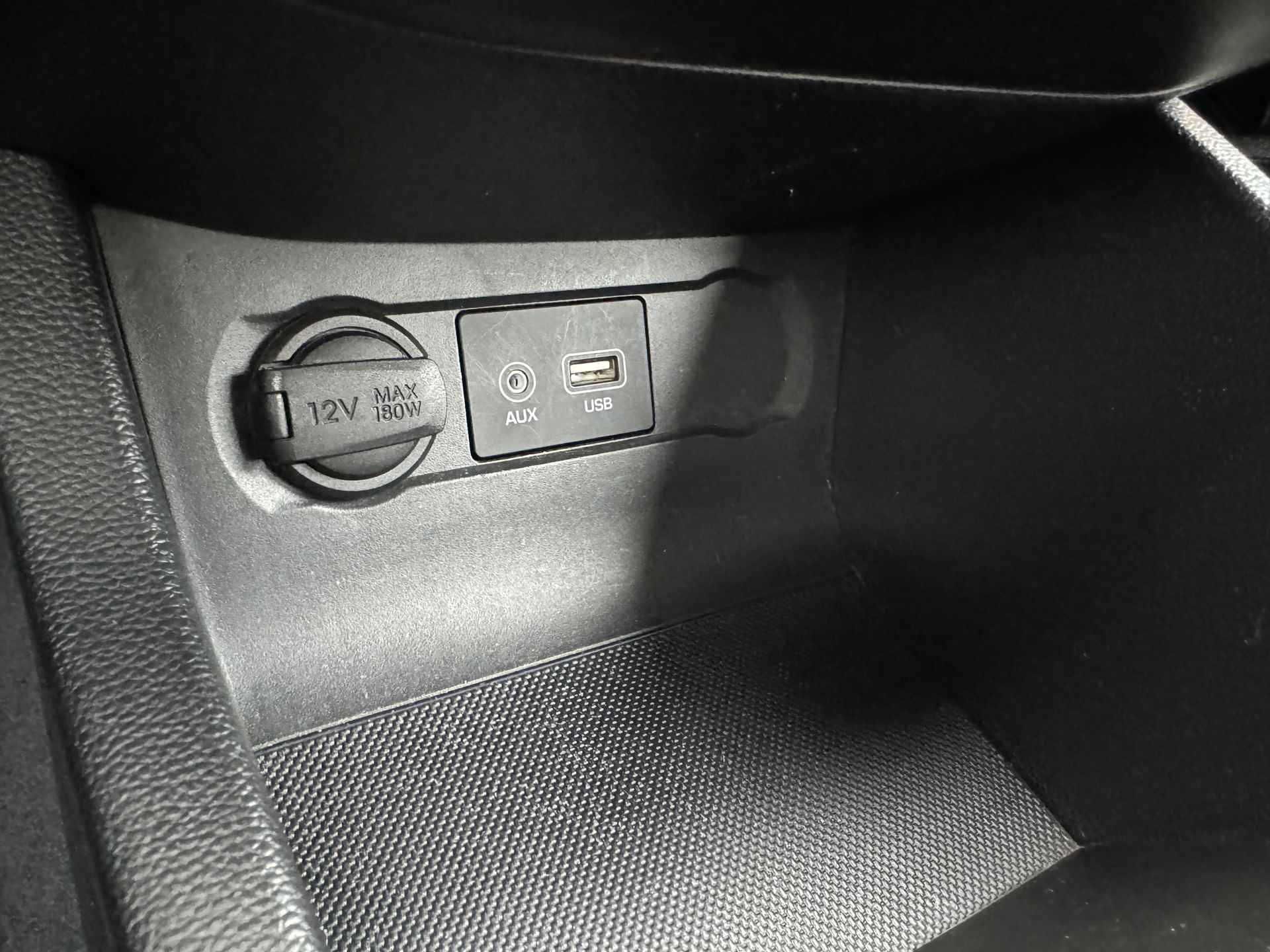 Hyundai I20 1.2 Avctive Airco|Elektrische ramen en Spiegels|Lichtmetalen Velgen - 24/24