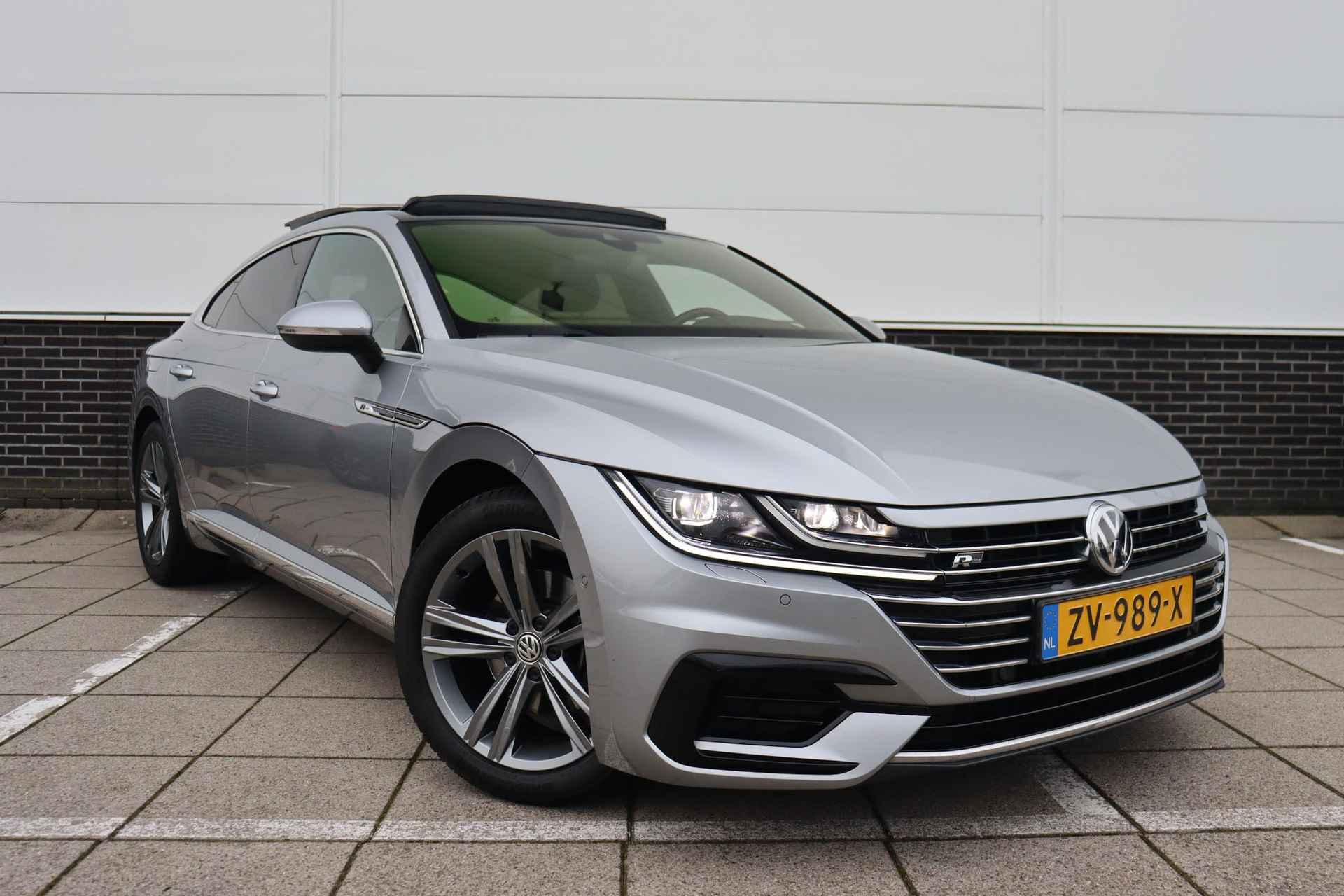 Volkswagen Arteon 1.5 TSI Business R *Automaat * Panoramadak * Stoelverwarming Leder/Alcantara - 3/44