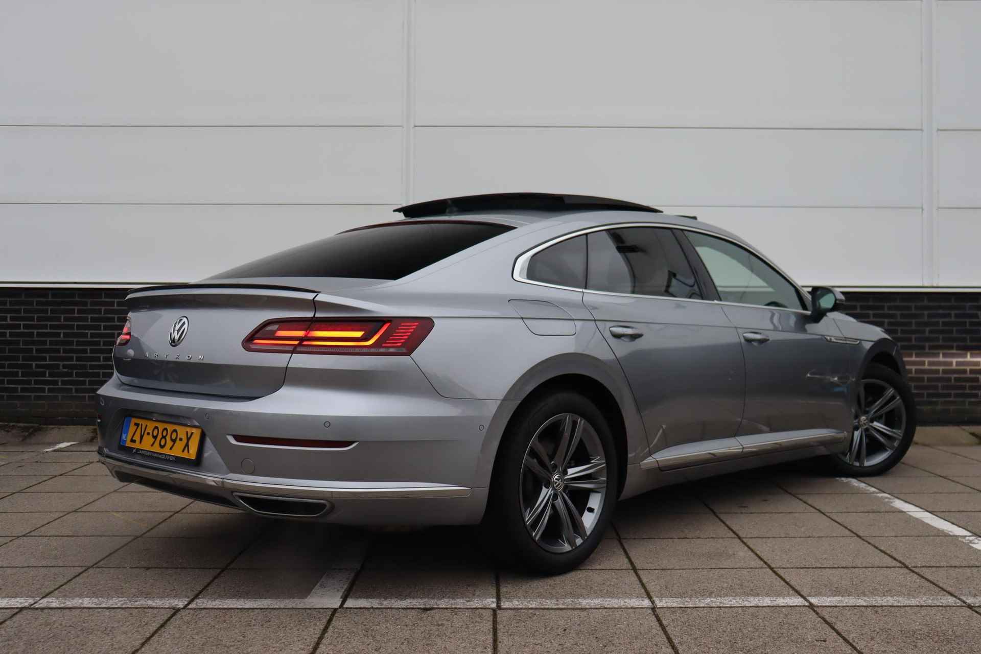 Volkswagen Arteon 1.5 TSI Business R *Automaat * Panoramadak * Stoelverwarming Leder/Alcantara - 4/44