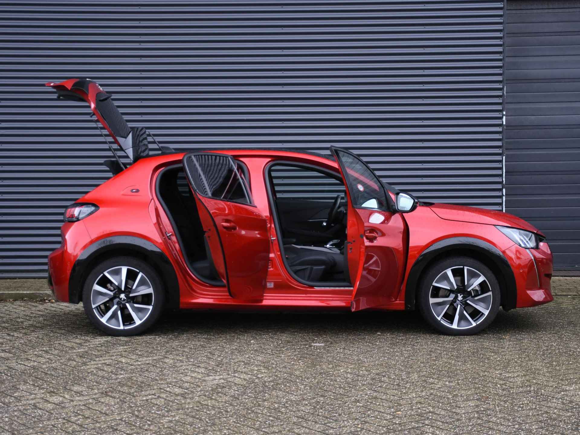 Peugeot e-208 EV GT Pack 50 kWh 136pk Automaat 17''LM | ADAPT. CRUISE | STOELVERW. VOOR | DAB | NAVI | PDC + CAM. | DODE HOEK - 33/35