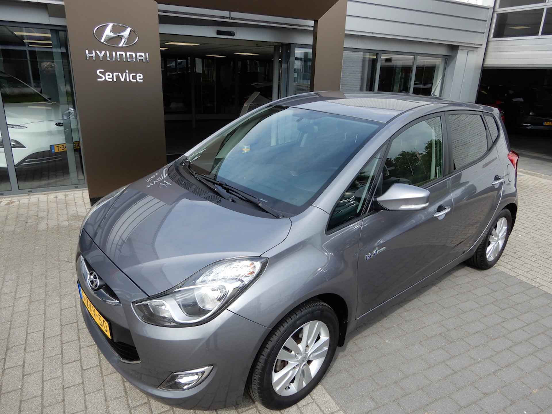 Hyundai ix20 1.4i Go! | Navigatie | Trekhaak | dealer onderhouden | Rijklaar - 4/24