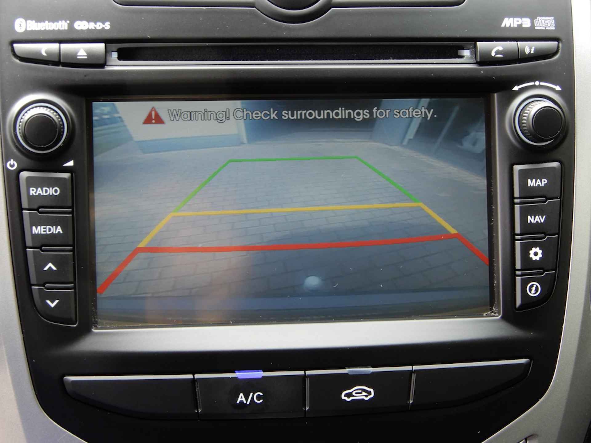 Hyundai ix20 1.4i Go! | Navigatie | Trekhaak | dealer onderhouden | Rijklaar - 21/24