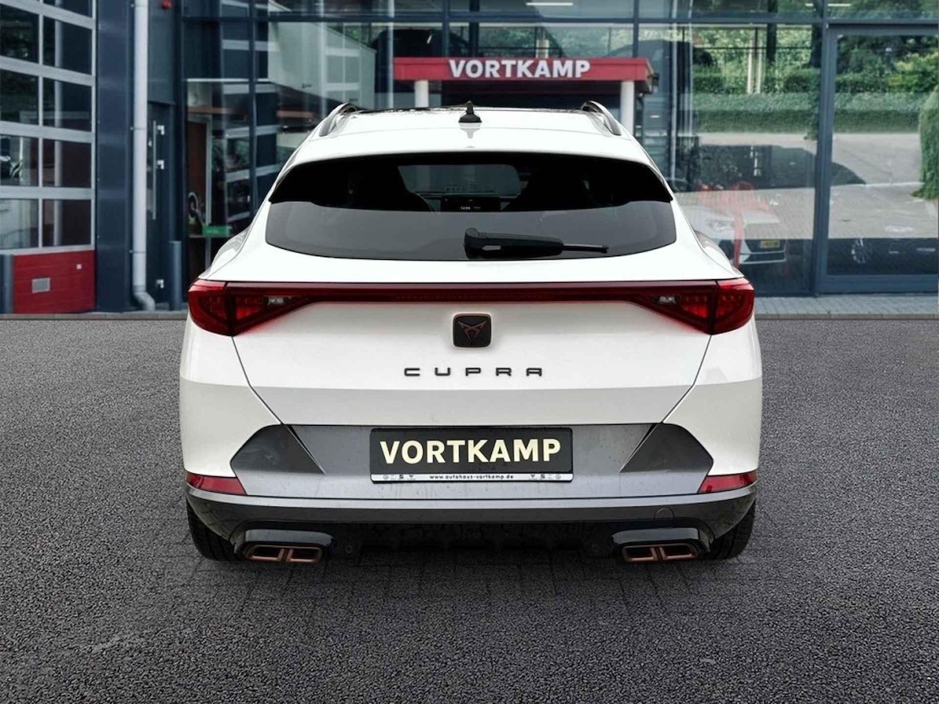 CUPRA Formentor 1.4 TSI DSG VZ E-HYBRID PANO-DAK/TREKHAAK/CAMERA/MEMORY/ACC/NAVI - 6/26